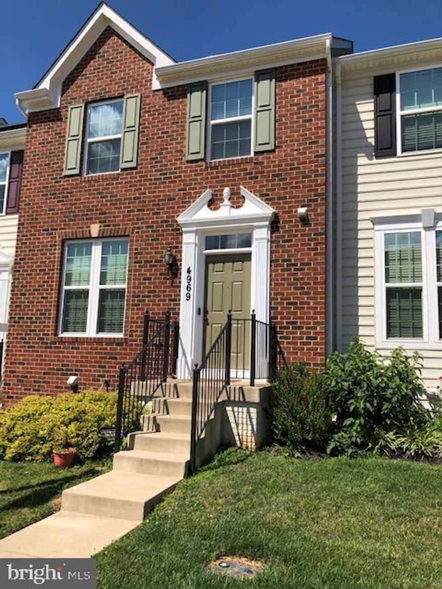 Beautiful 3 BR 2 Full/2 Half bath brick front townhouse in Linton. Neutral throughout with open floor plan & hardwood floors on main level. Island kitchen w/ granite, S/S appliances, and butlers pantry. Dining area and family room off of kitchen. Finished walkout basement with family room, gas fireplace, half bath, & storage. Master bedroom w/ walk-in closet and luxury bath. Bedroom level laundry. Deck backing to common area and trees.  Enjoy community outdoor pool and fitness room. 2 reserved parking spaces. 1 small pet considered on a case by case basis. Avail. Sept. 10