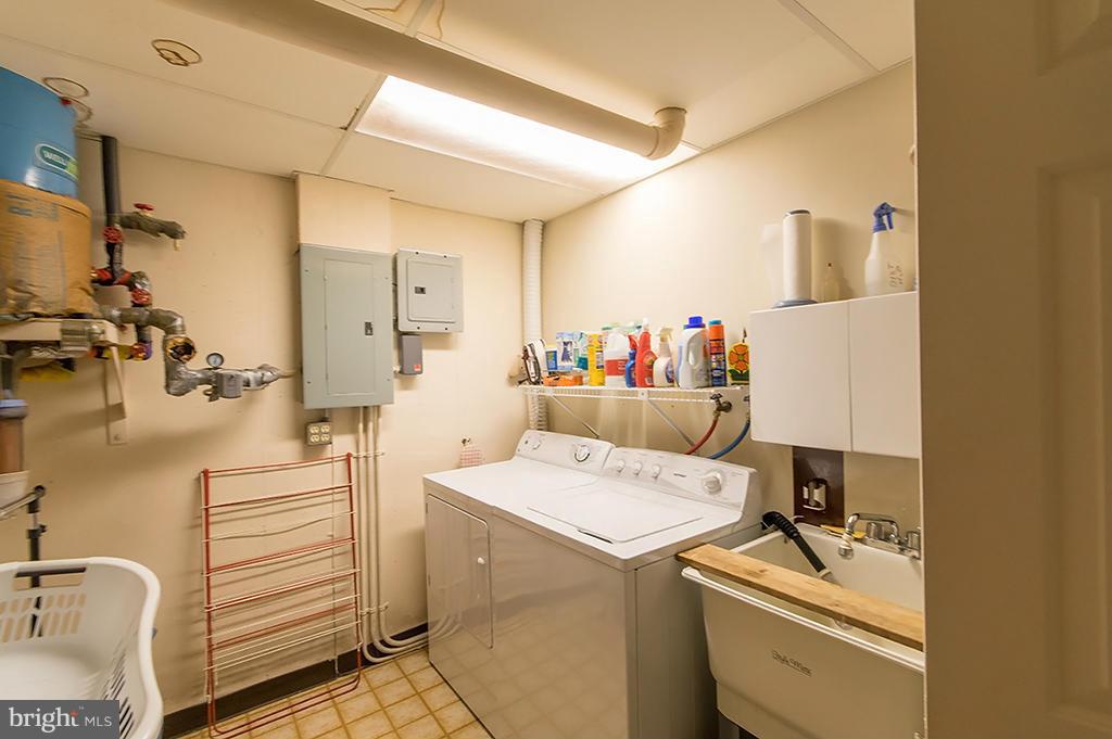 MOUNTAIN LICK RUN - Residential