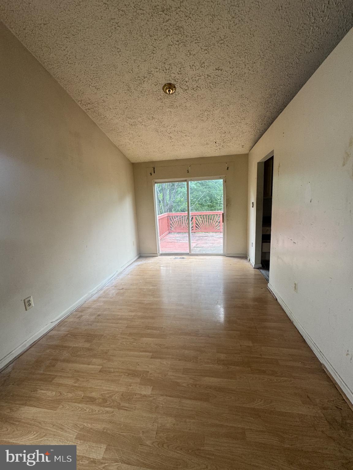 2408 EWING AVENUE