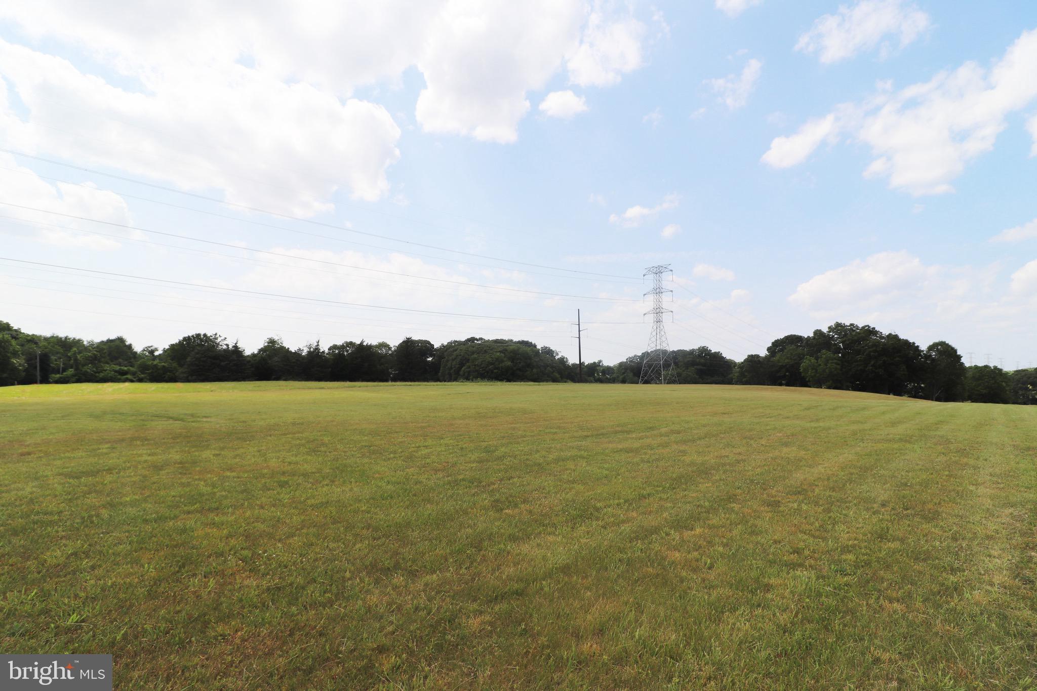 GREAT BOHEMIA MANO - Land