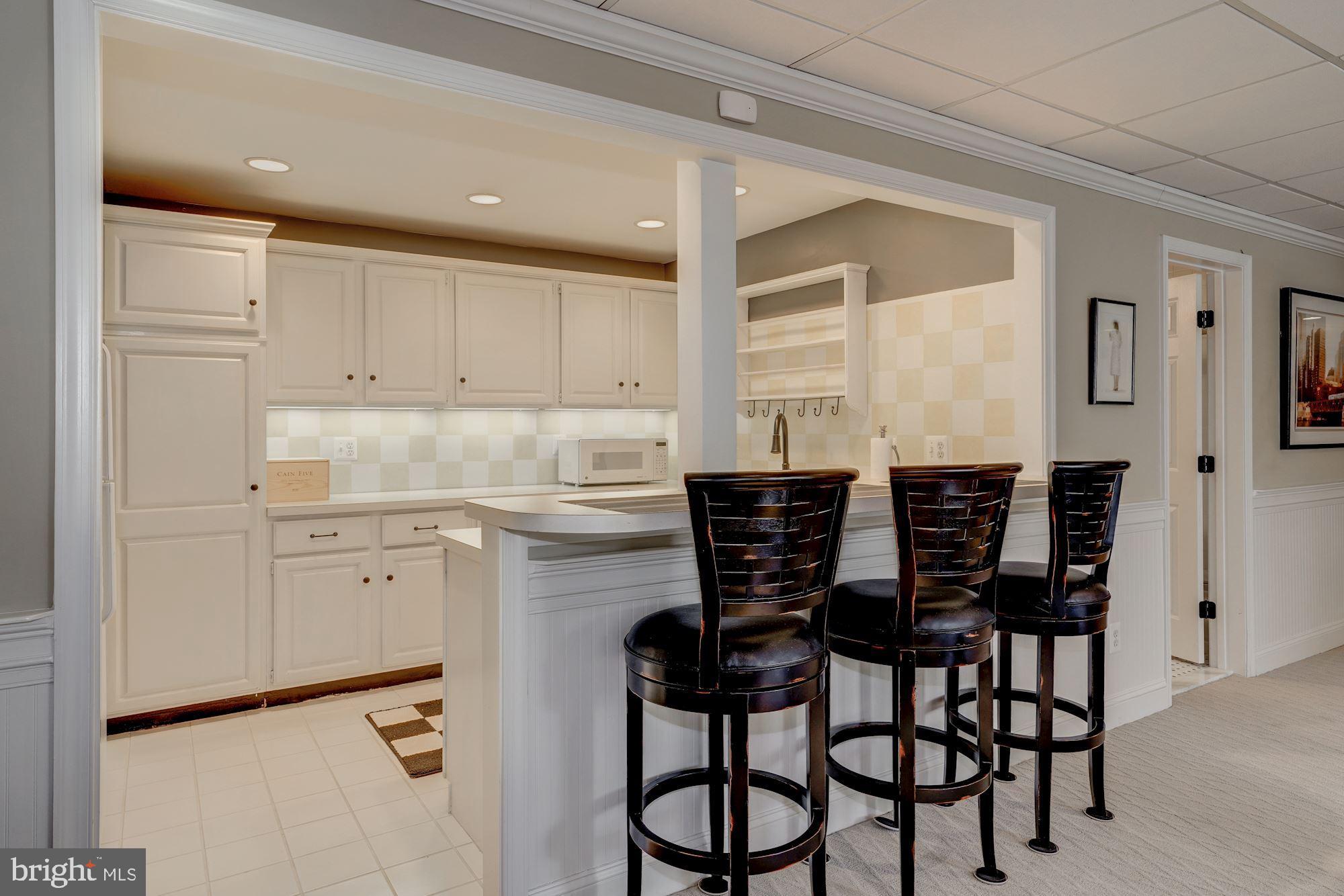 FALLS POINTE - Residential