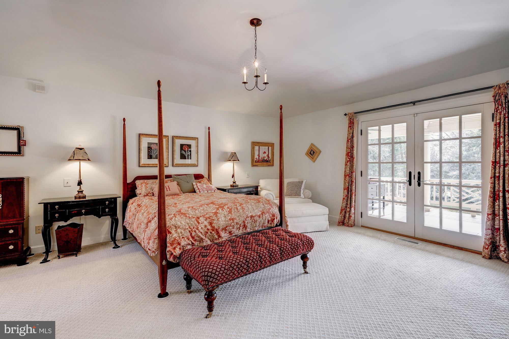 FALLS POINTE - Residential