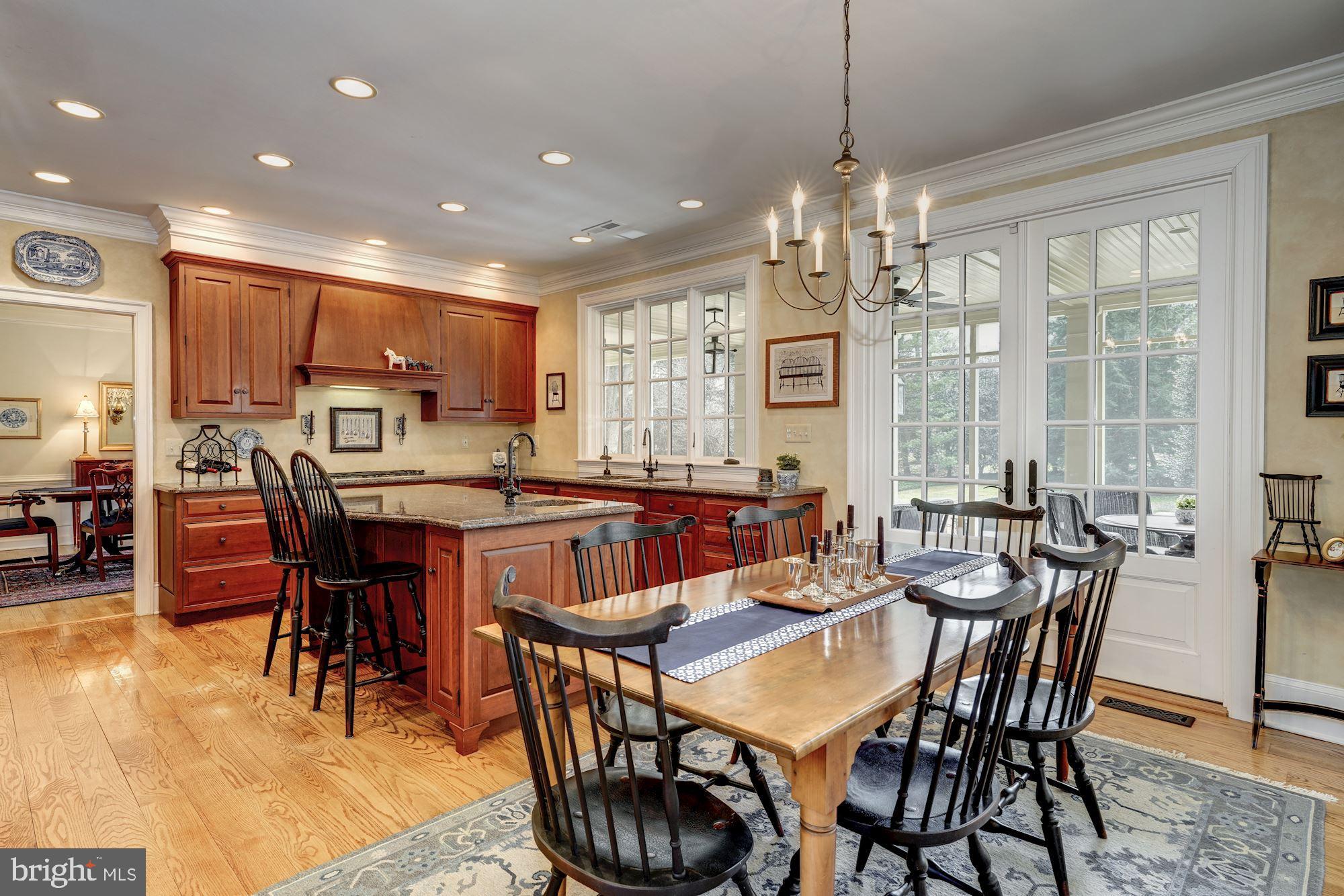 FALLS POINTE - Residential