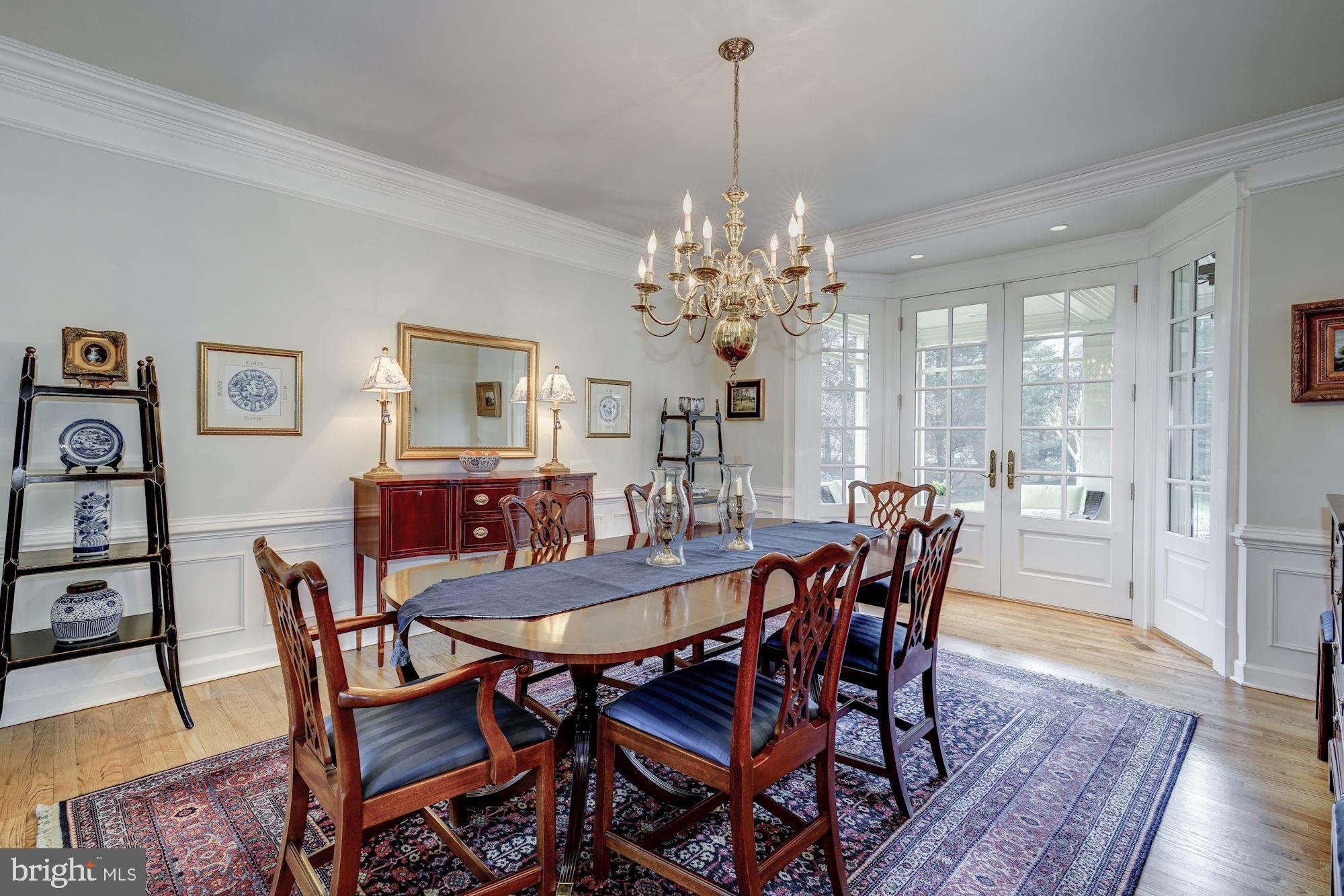 FALLS POINTE - Residential