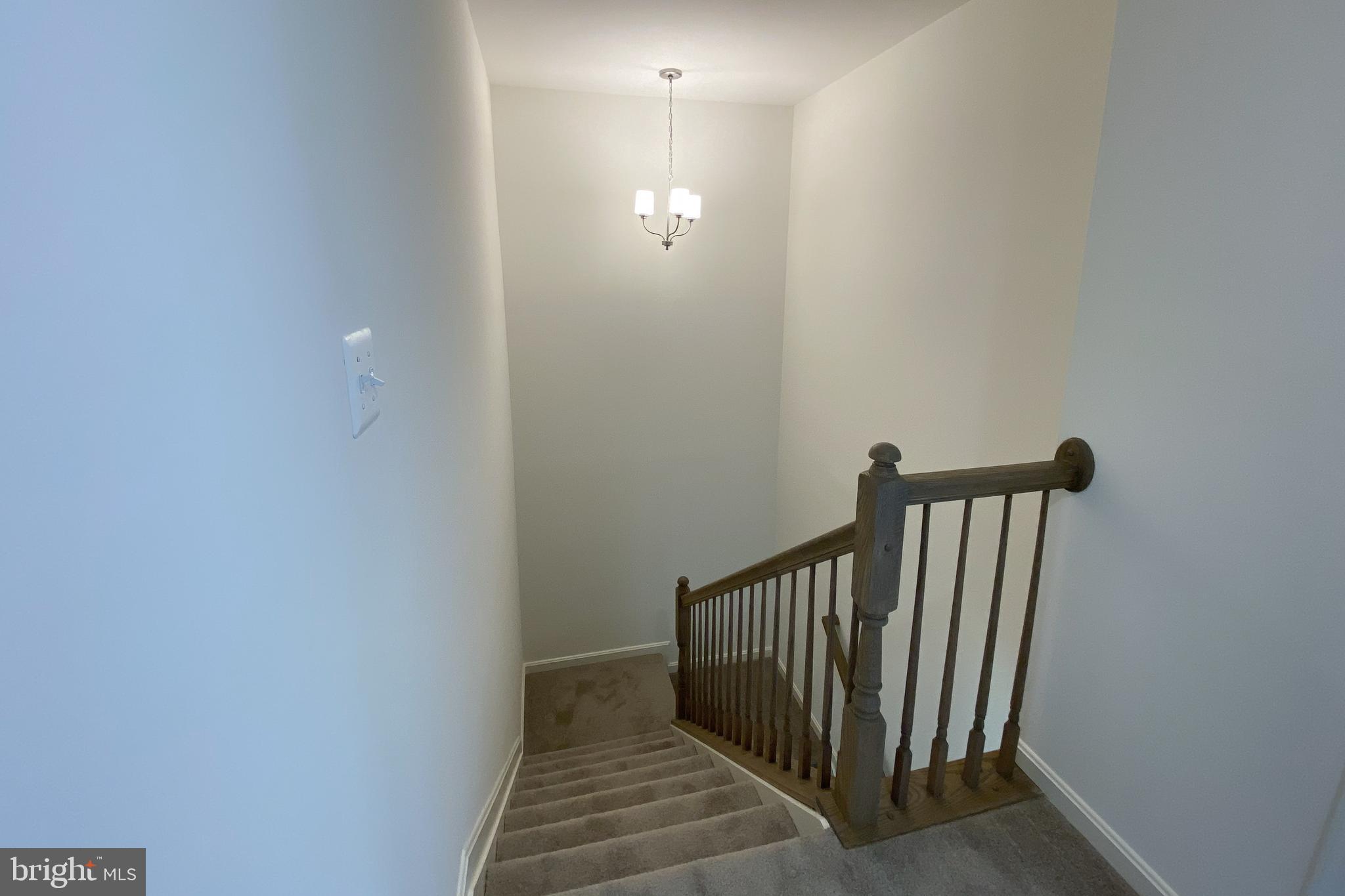 MONTGOMERY OAKS - Residential