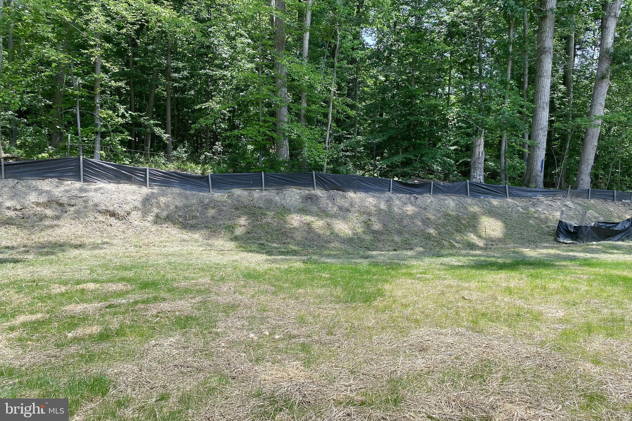 MONTGOMERY OAKS - Residential