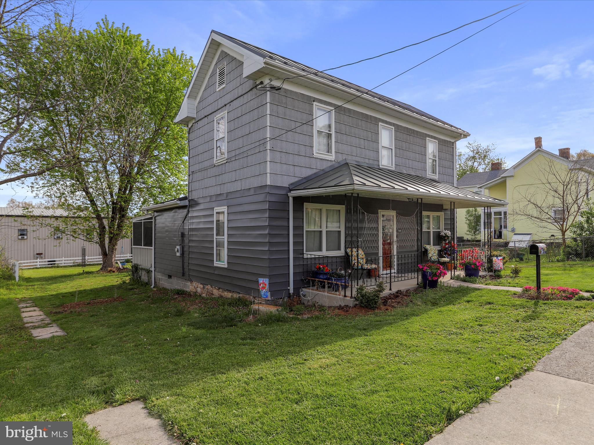 149 W BIRCH LANE
