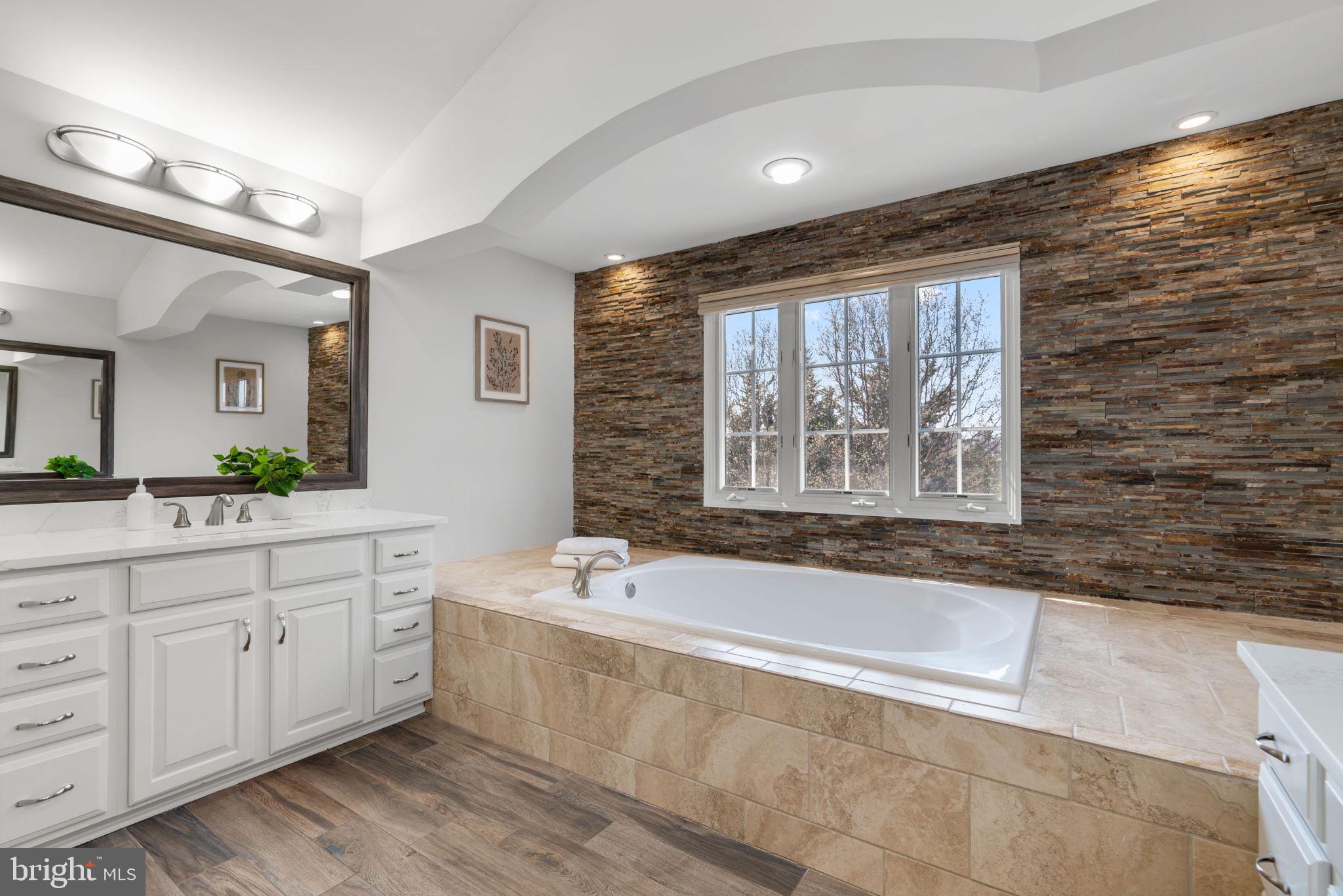 SENECA SPRINGS - Residential