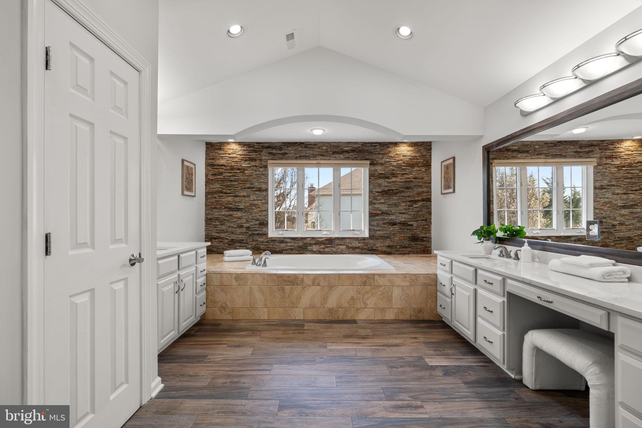 SENECA SPRINGS - Residential