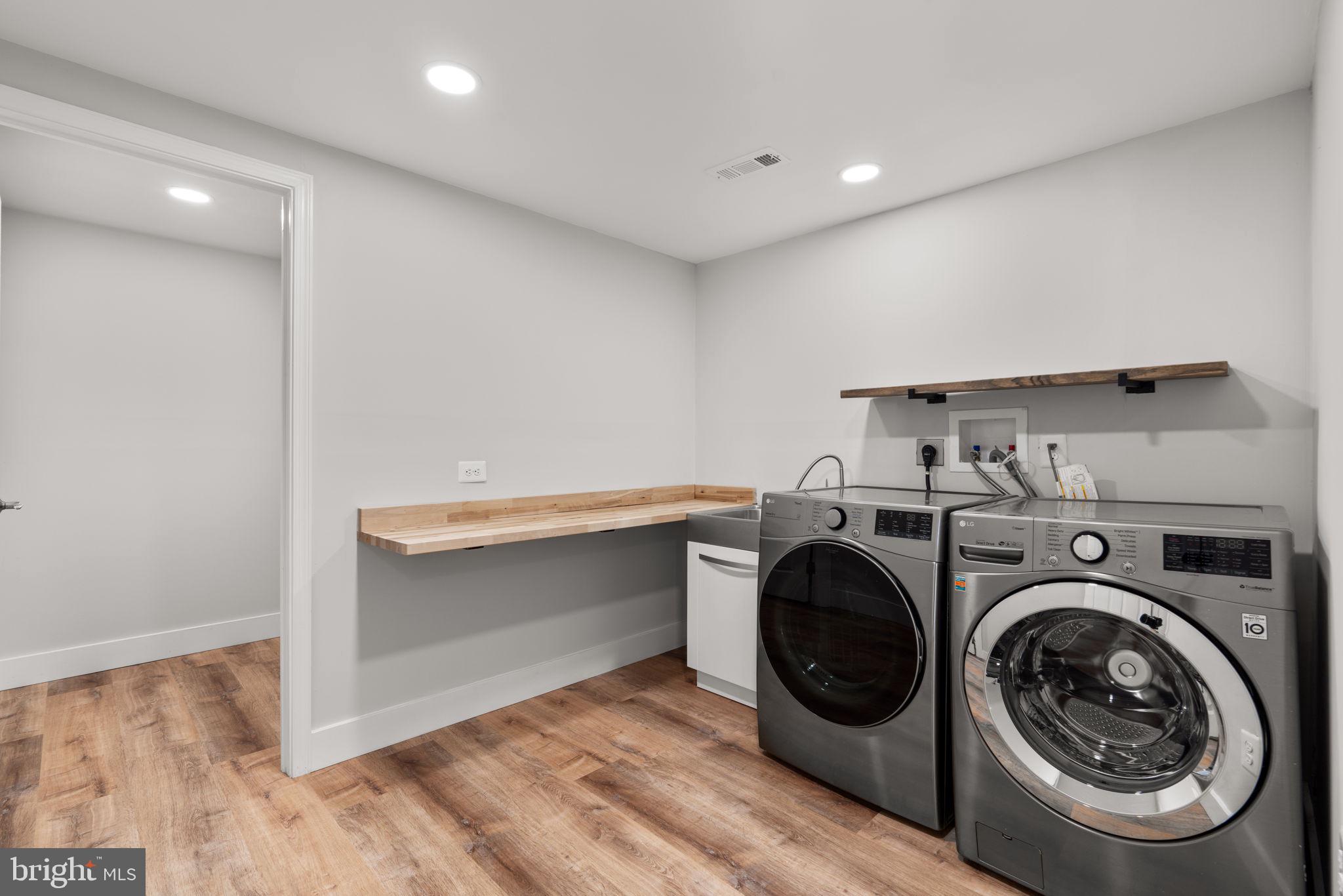 SENECA SPRINGS - Residential