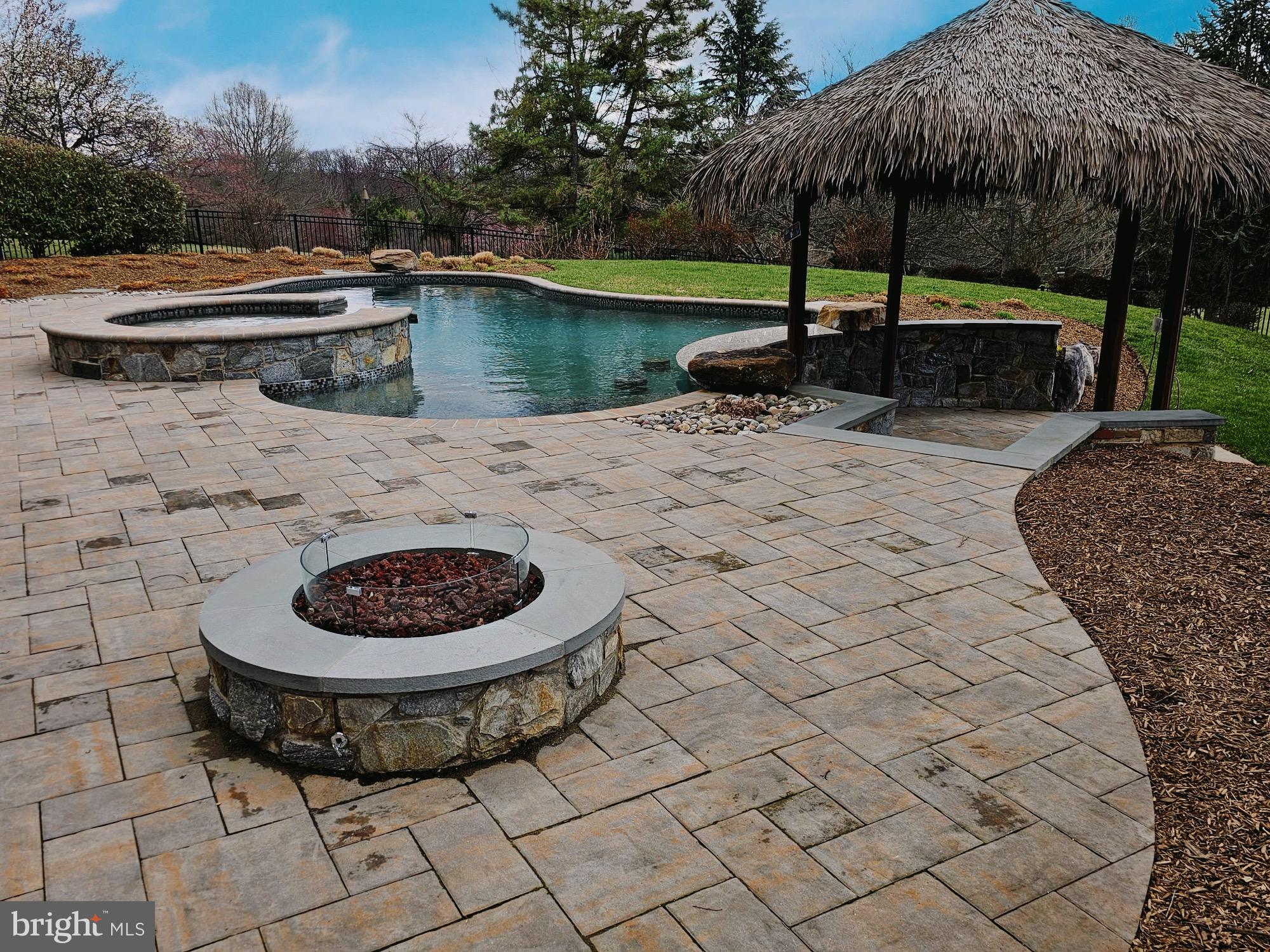 SENECA SPRINGS - Residential