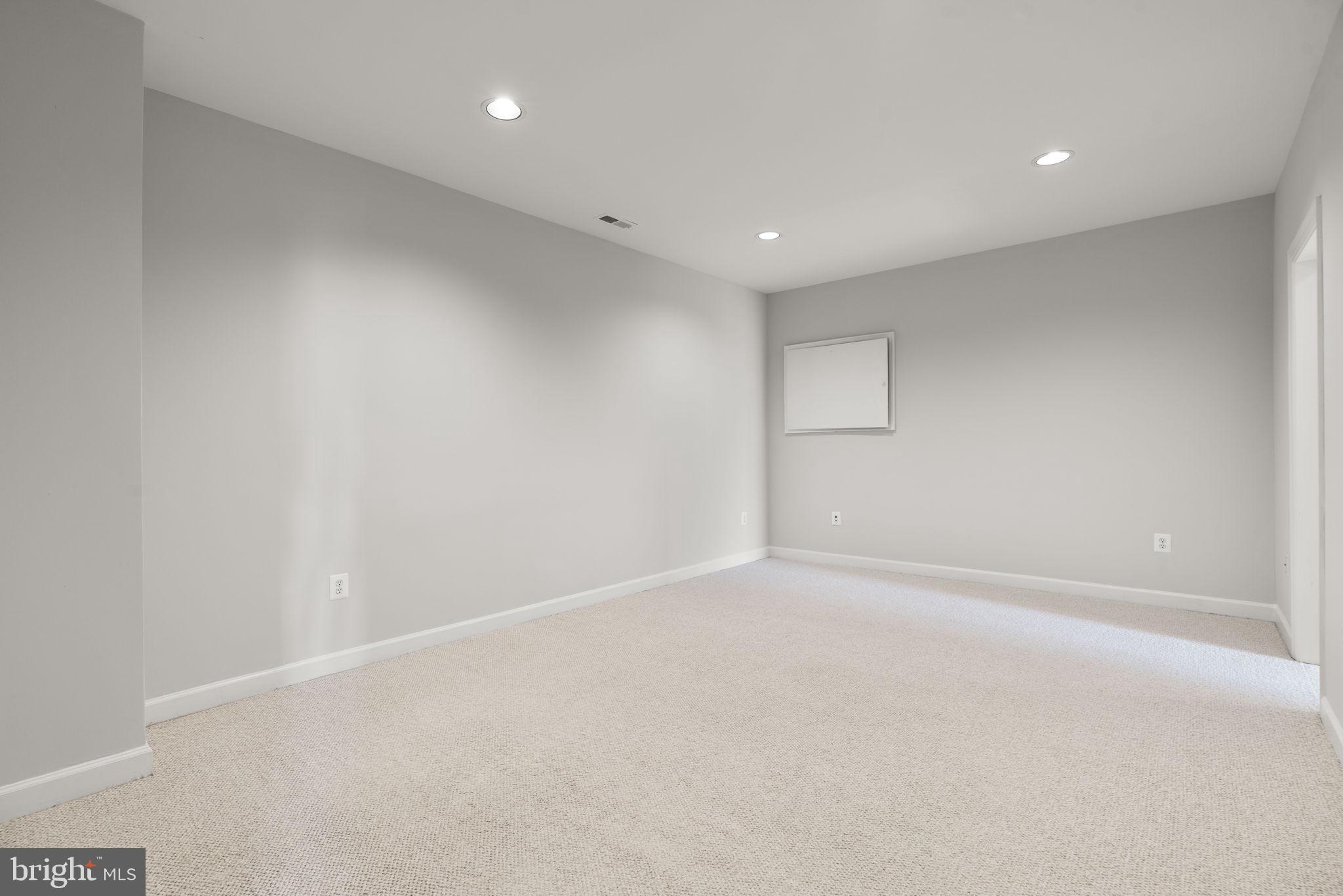 SENECA SPRINGS - Residential