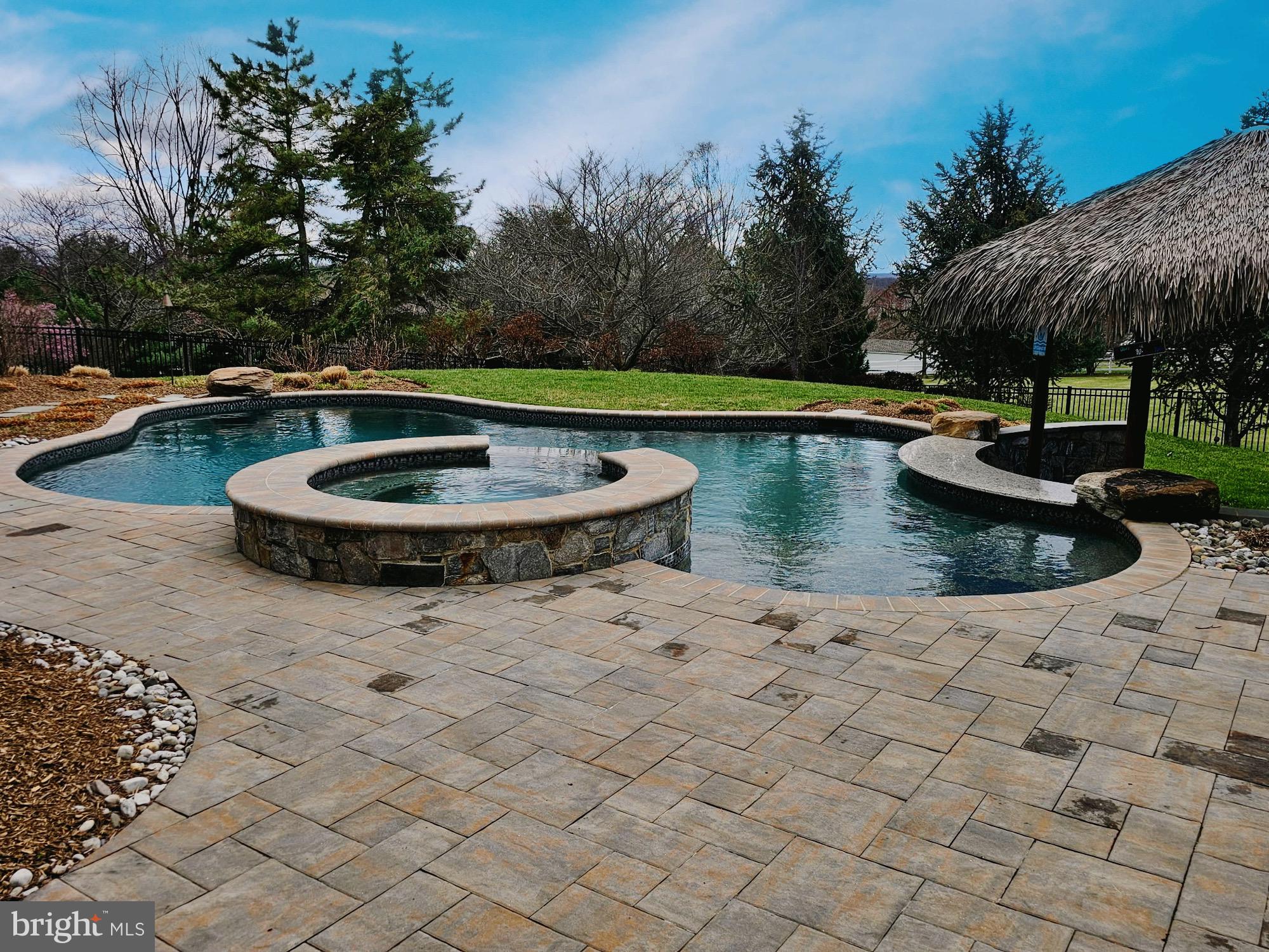 SENECA SPRINGS - Residential