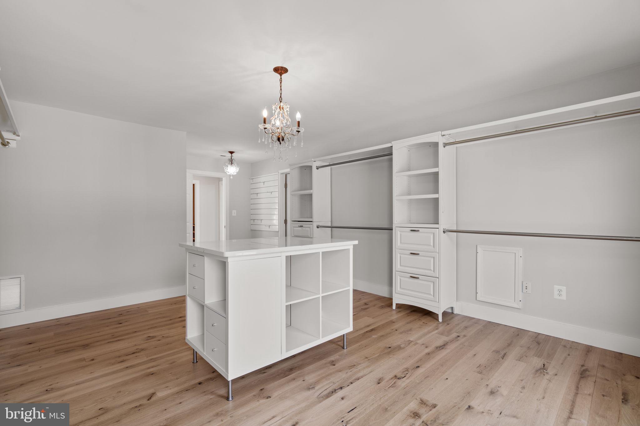 SENECA SPRINGS - Residential