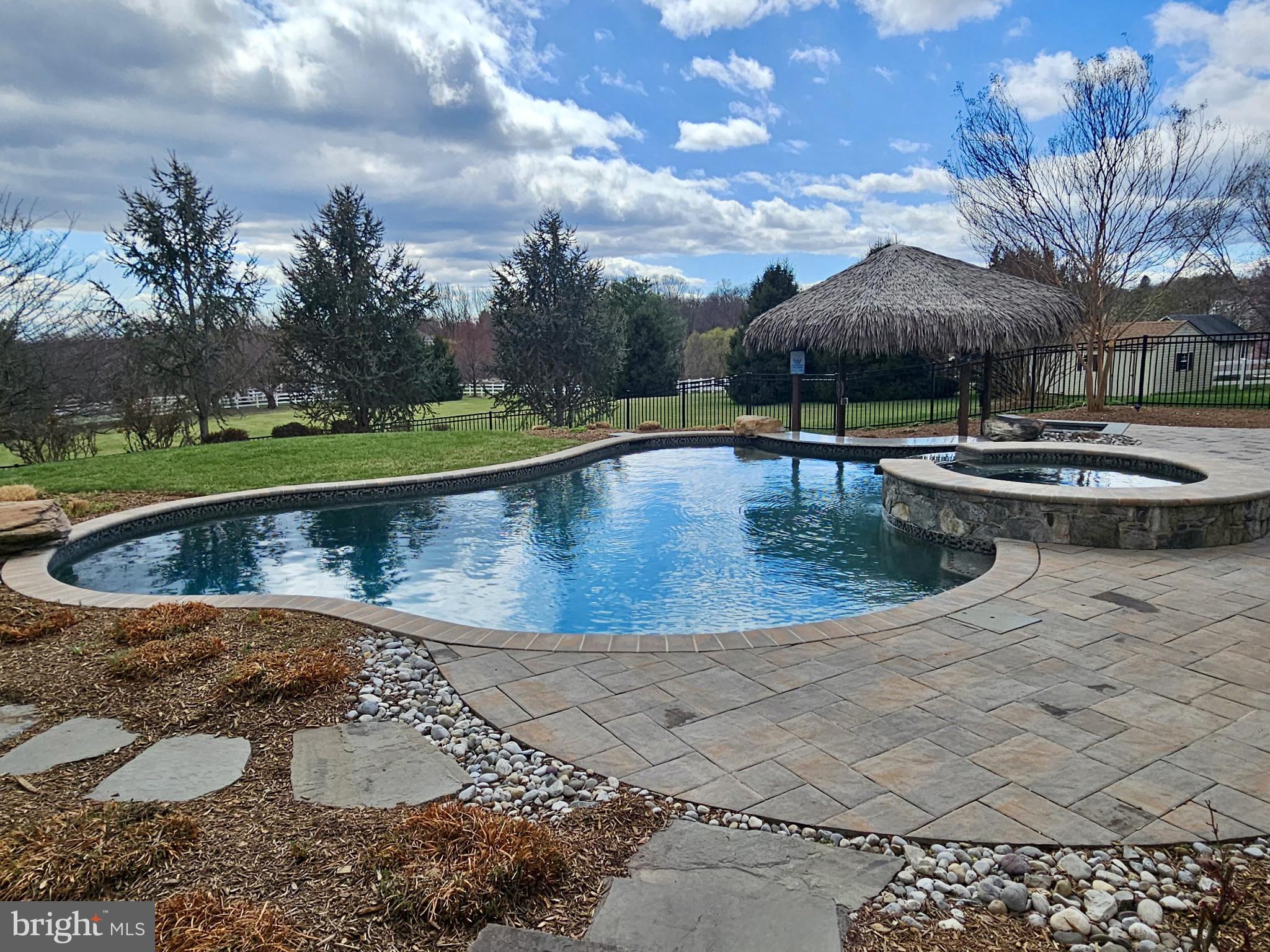 SENECA SPRINGS - Residential