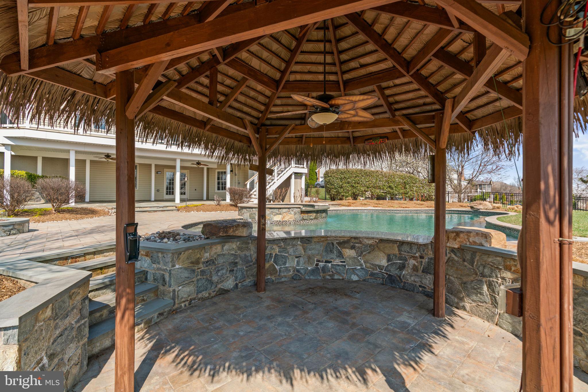 SENECA SPRINGS - Residential