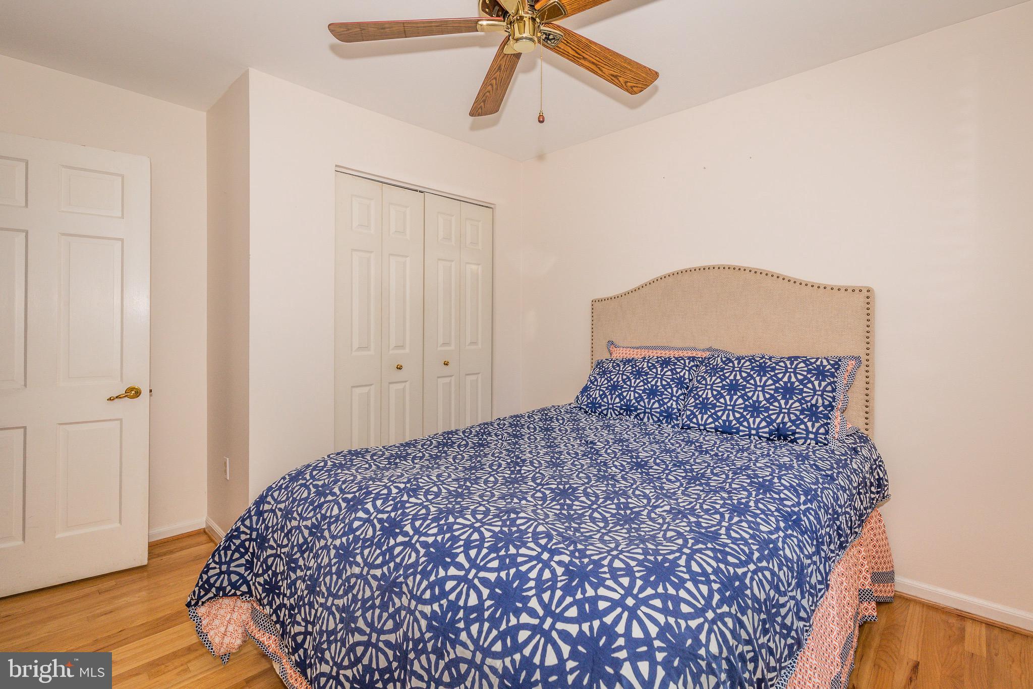 GEORGETOWN HOUSES - Residential