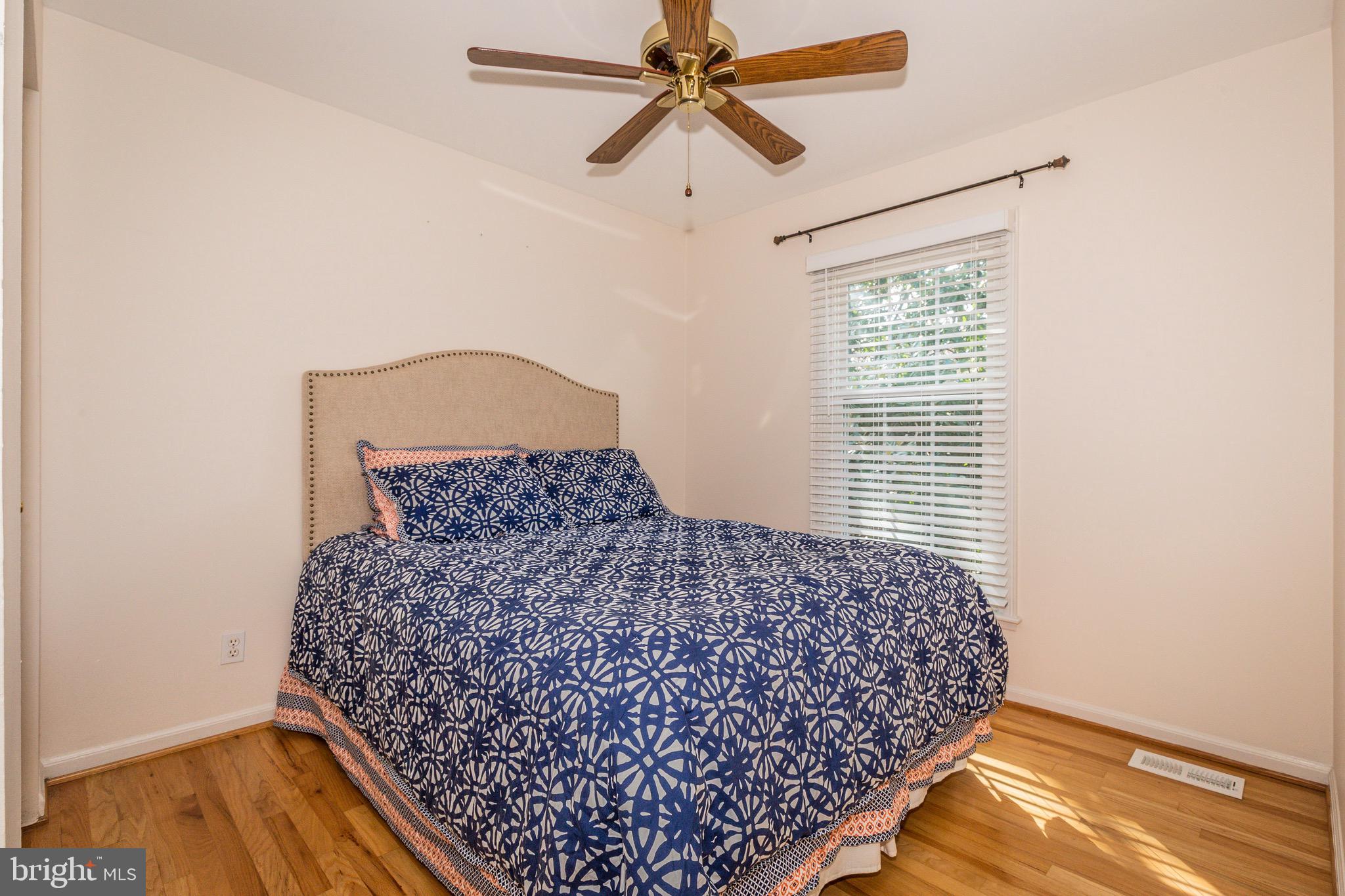 GEORGETOWN HOUSES - Residential