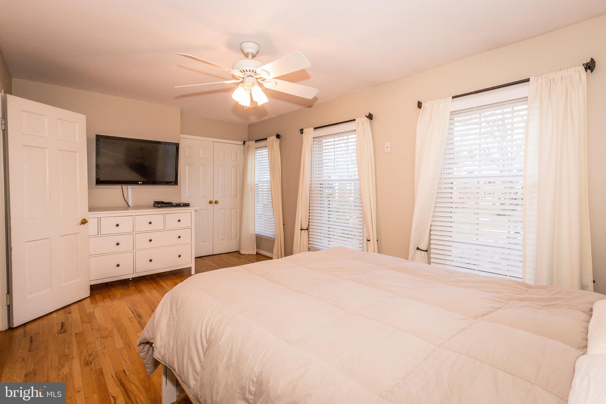 GEORGETOWN HOUSES - Residential