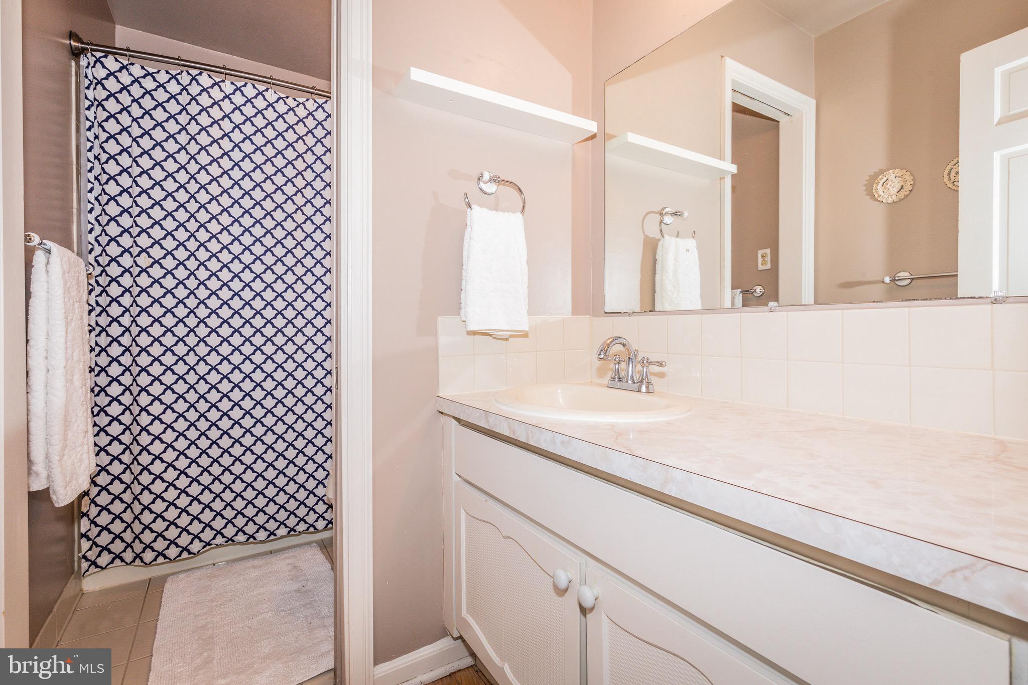 GEORGETOWN HOUSES - Residential