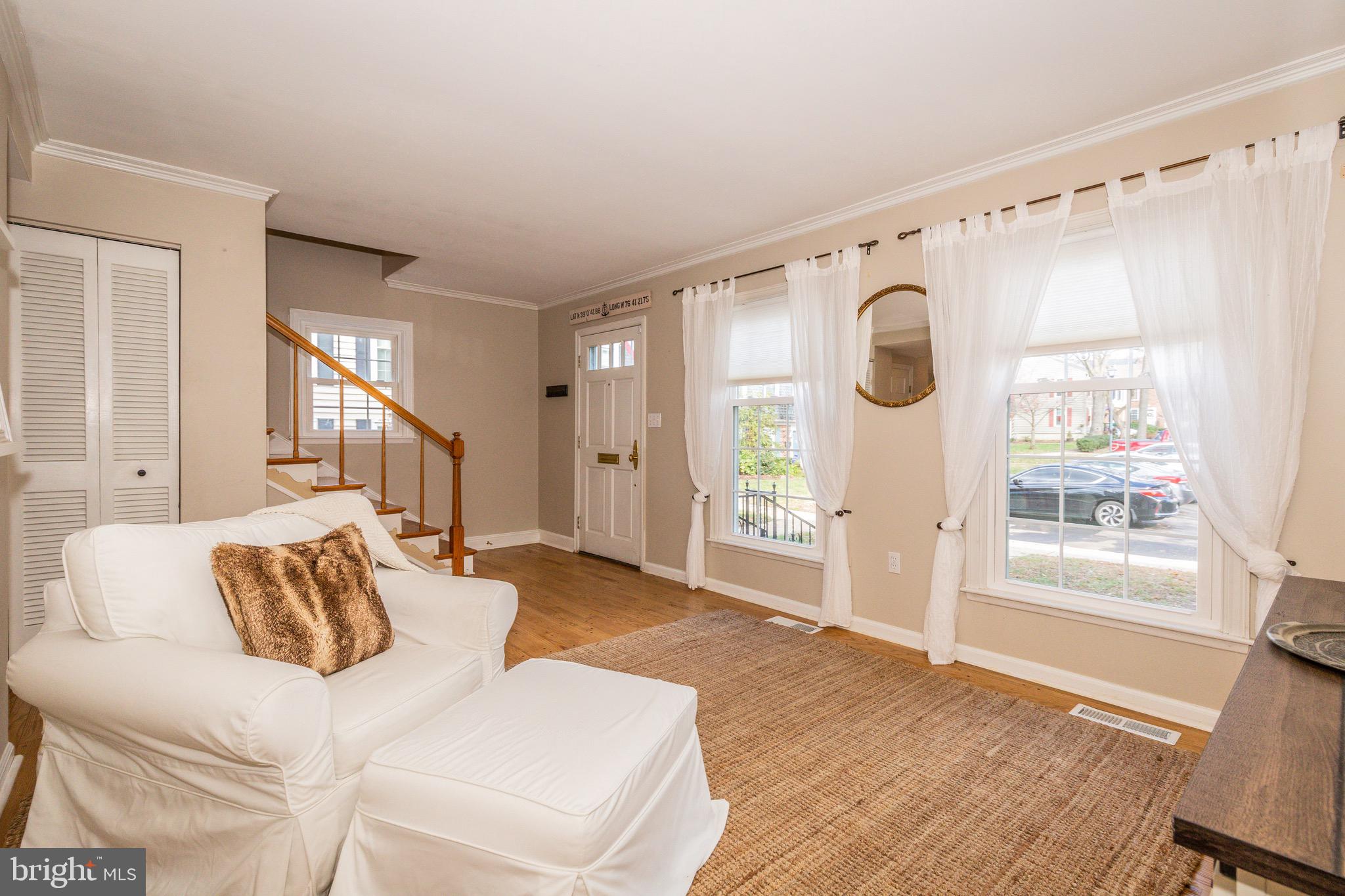 GEORGETOWN HOUSES - Residential