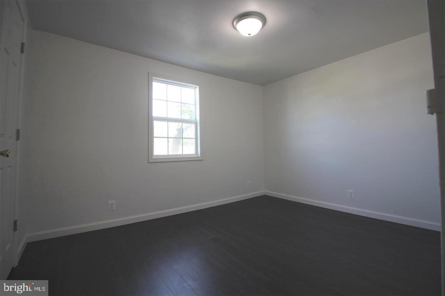 RIVERVIEW - Residential Lease