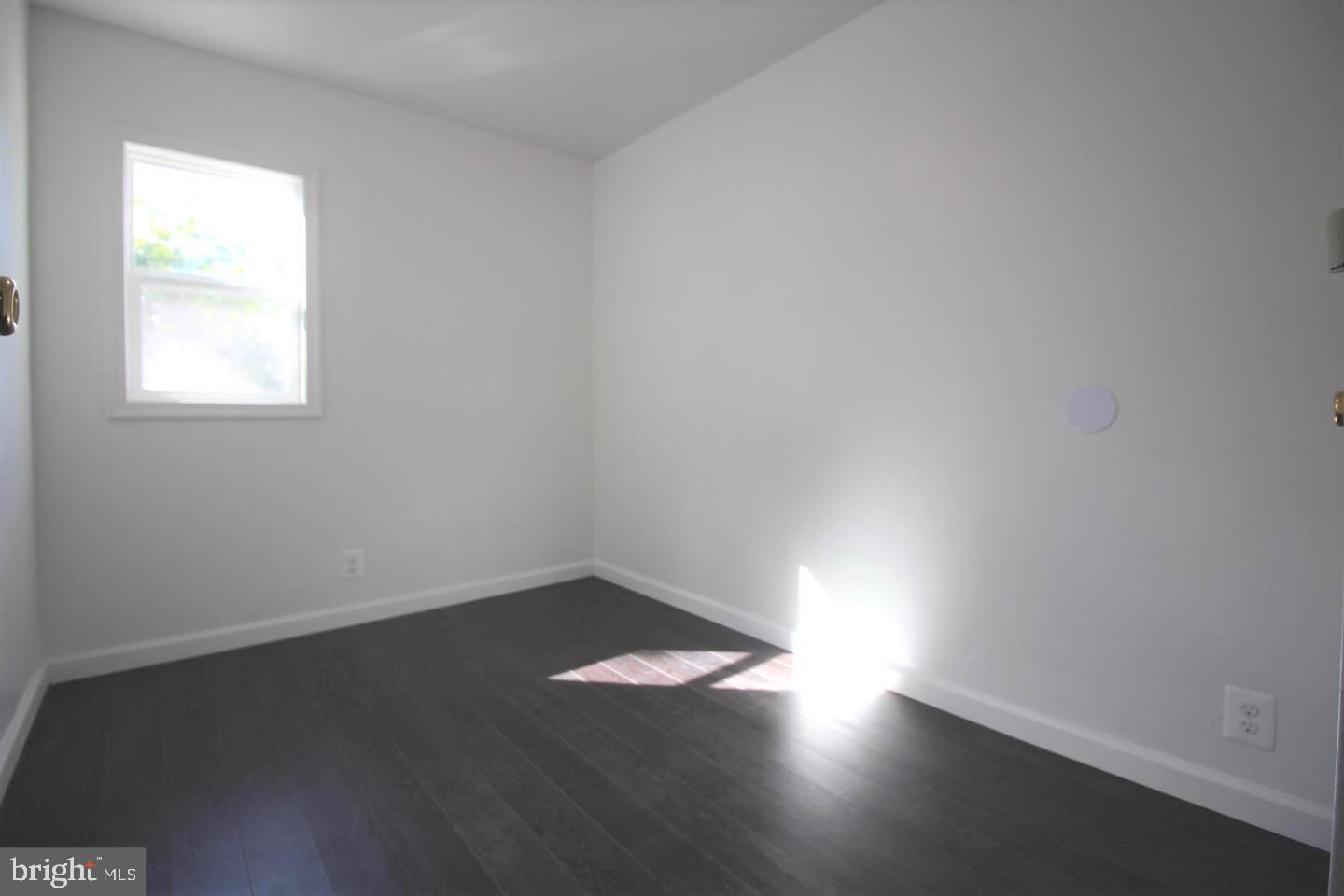 RIVERVIEW - Residential Lease