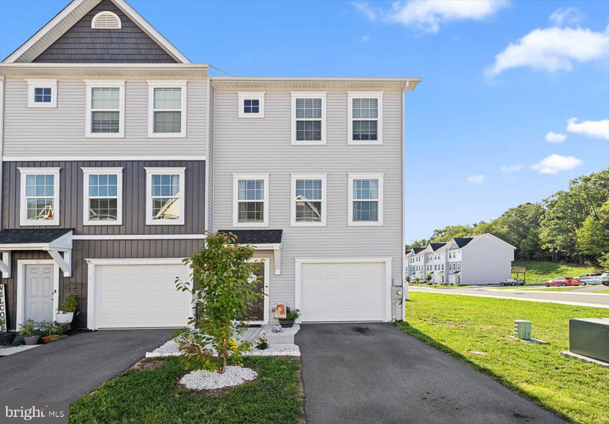 BRIDLE CREEK - Residential