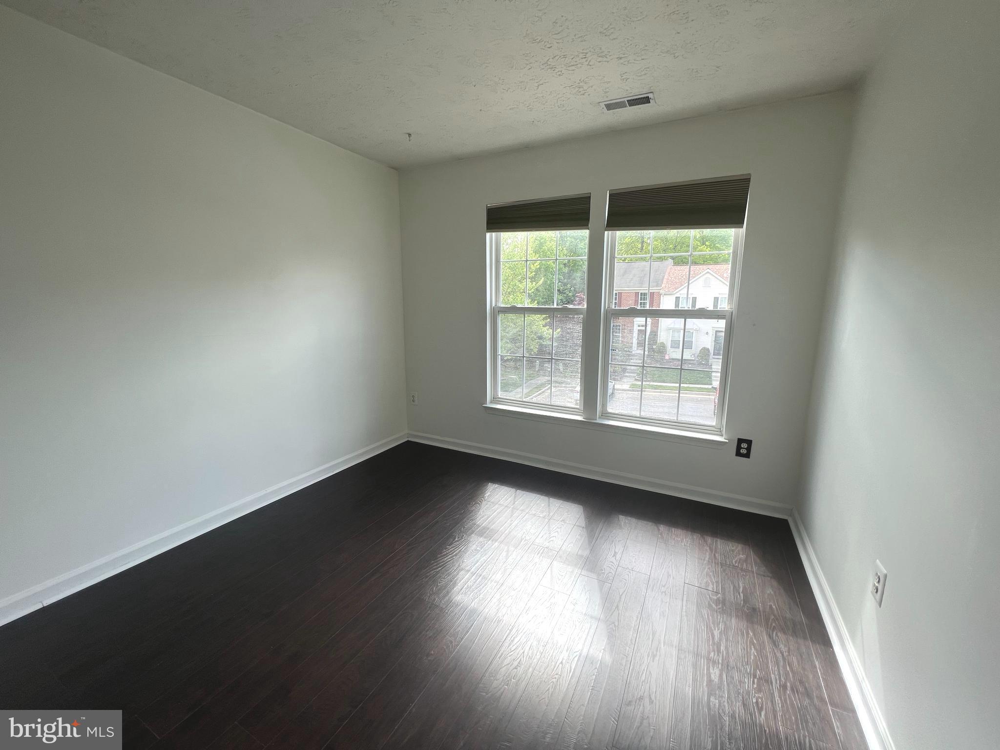 TURNBROOK - Residential
