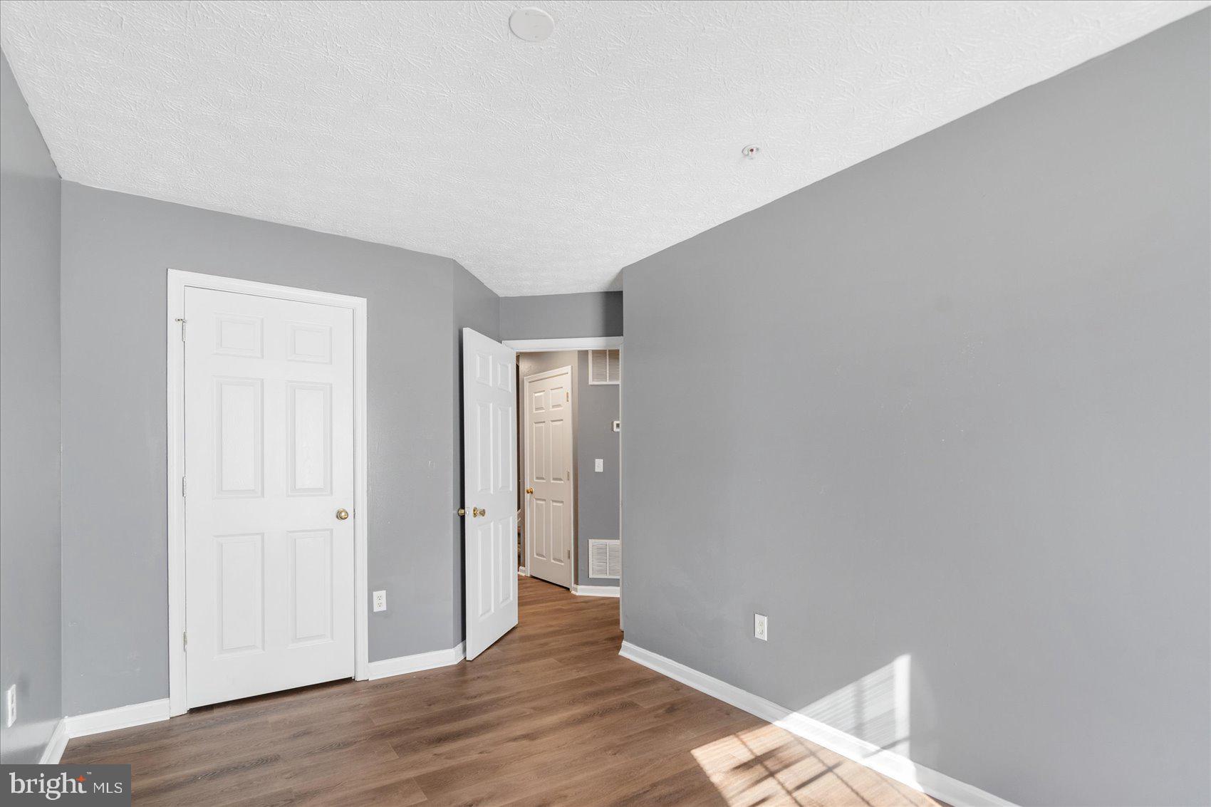 ASBURY WOODS - Residential Lease