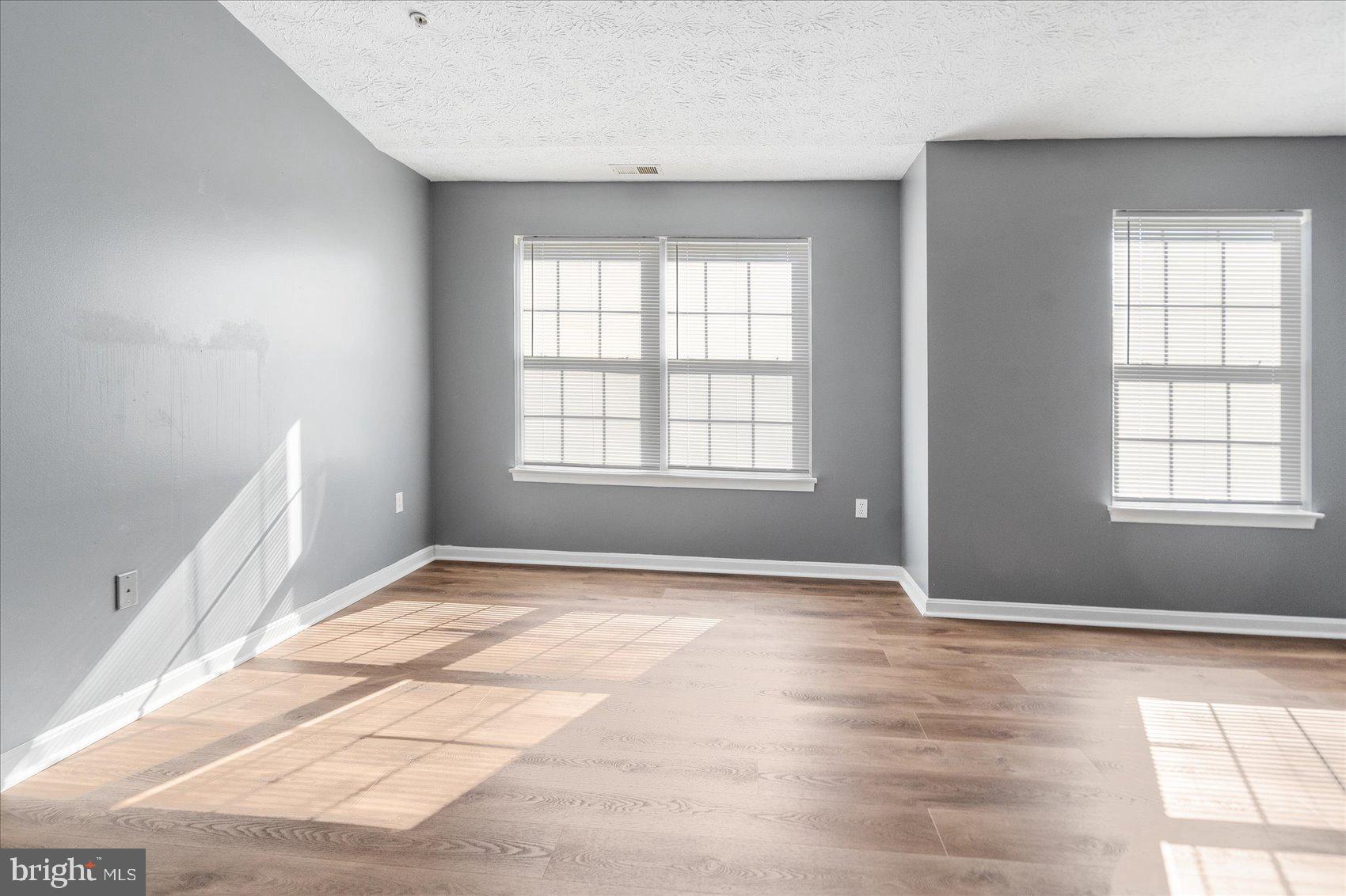 ASBURY WOODS - Residential Lease