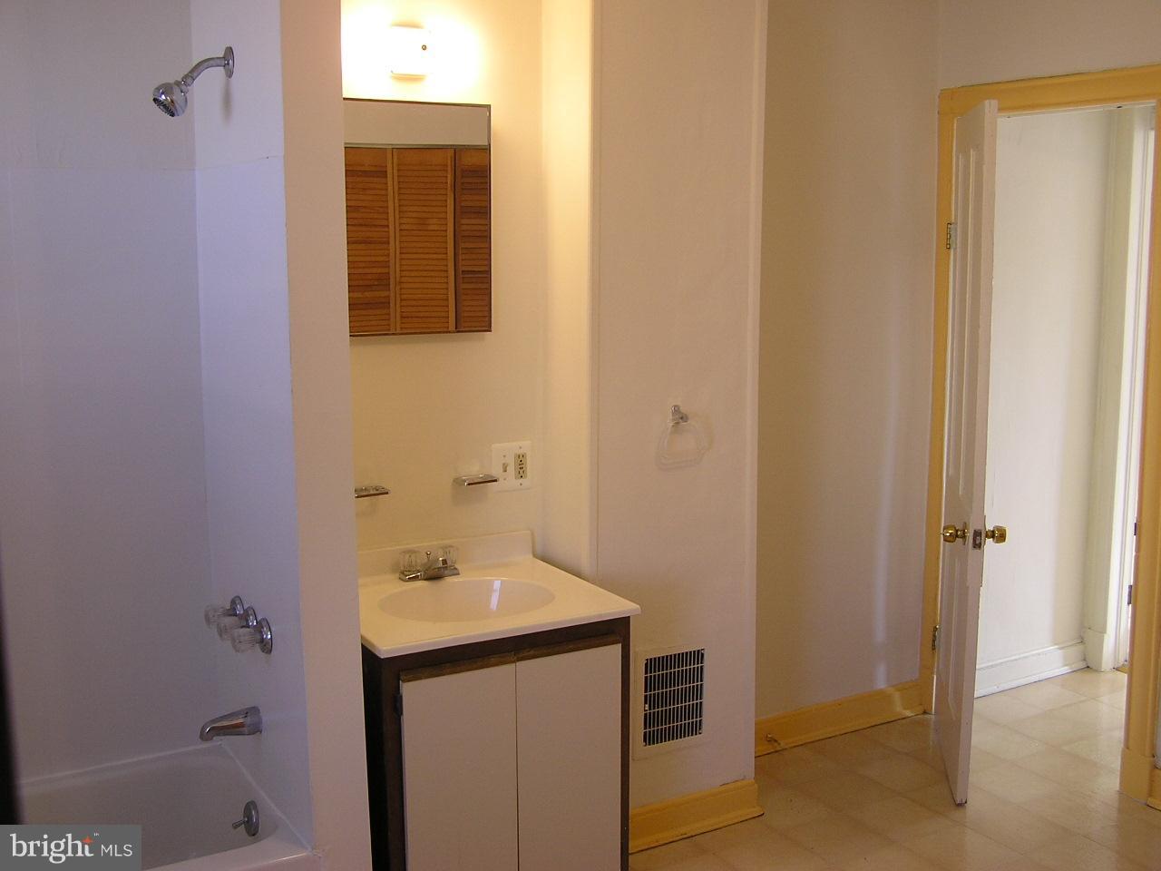 CANTON - Residential Lease