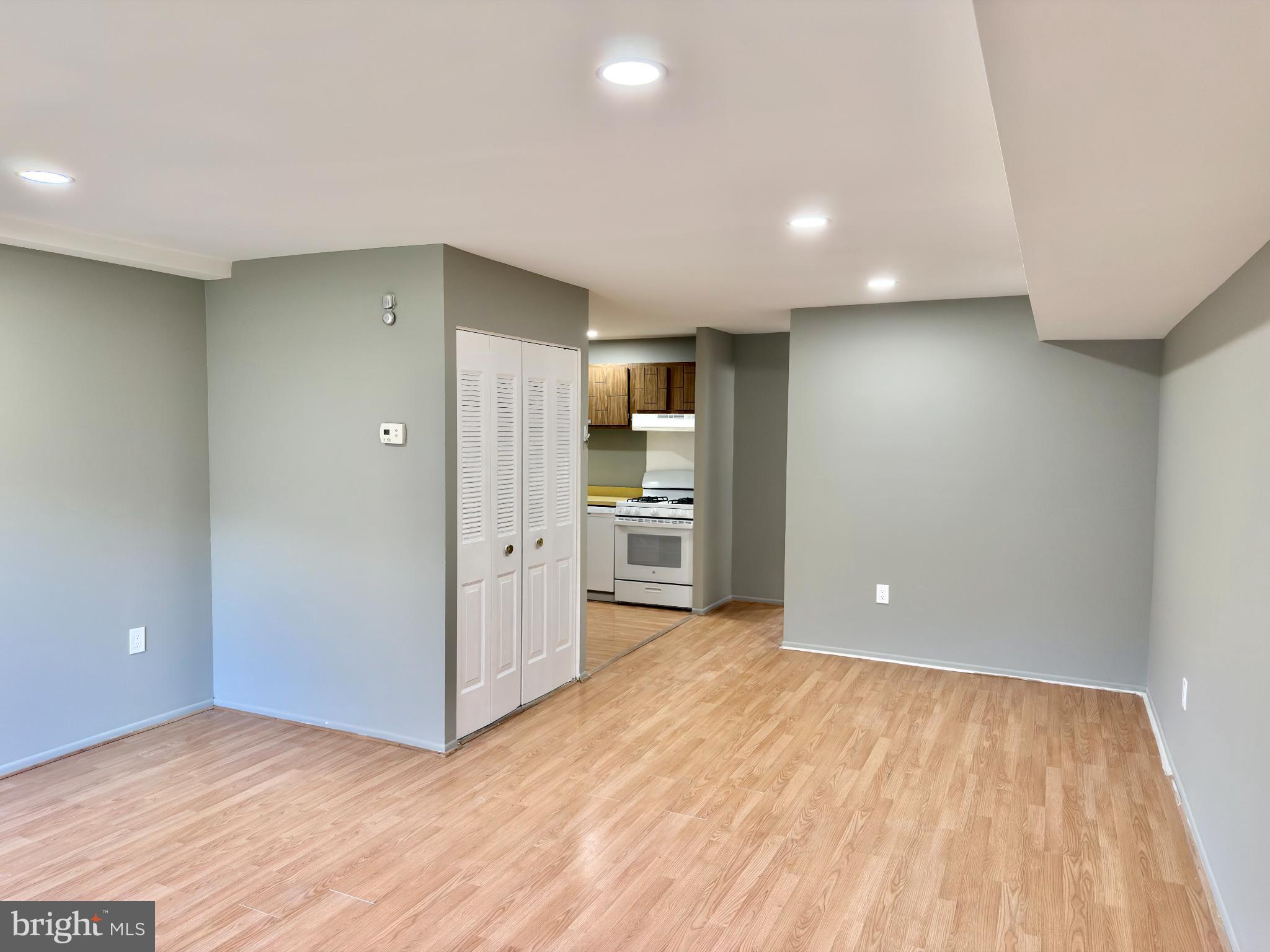 BUSTLETON - Residential Lease