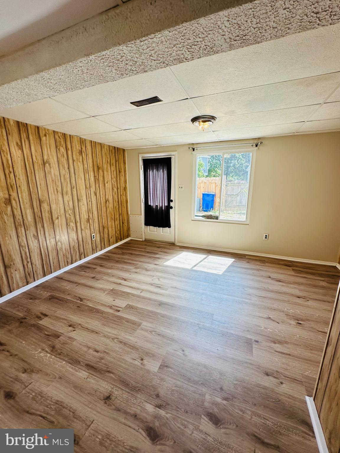 FARMBROOK - Residential Lease