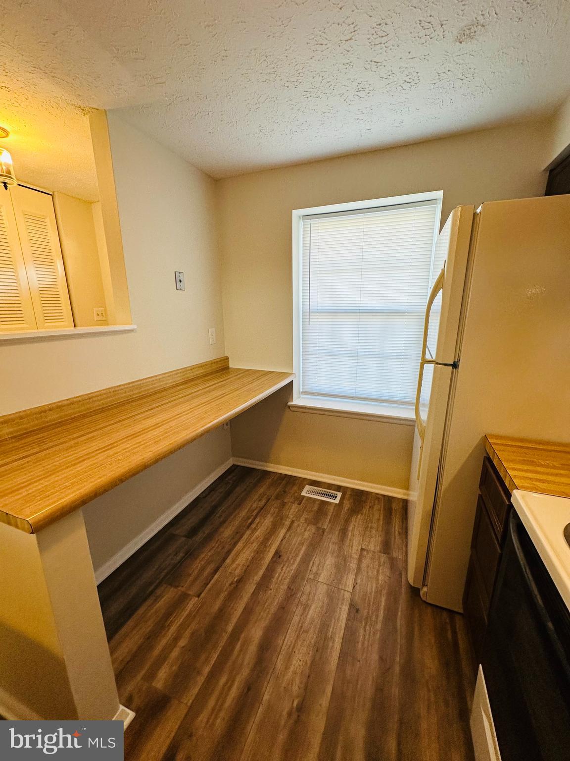 FARMBROOK - Residential Lease