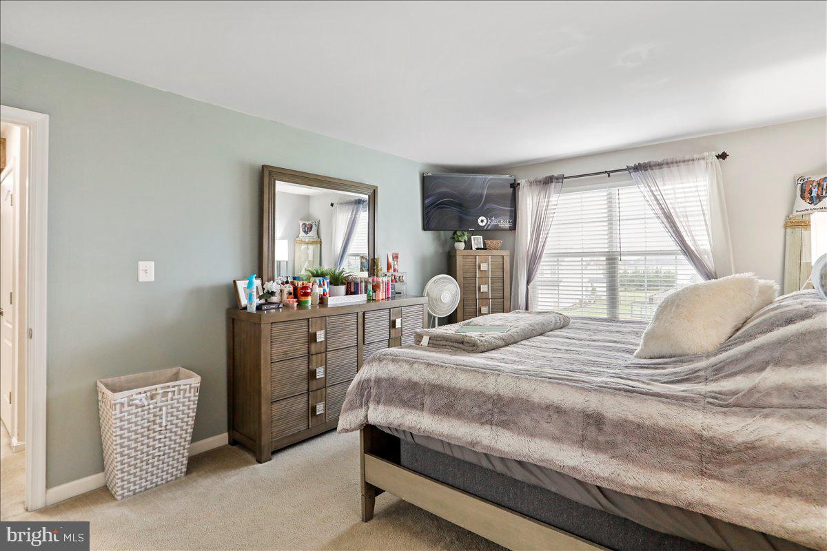 ELMWOOD FARM - Residential