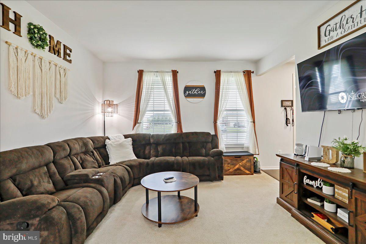 ELMWOOD FARM - Residential