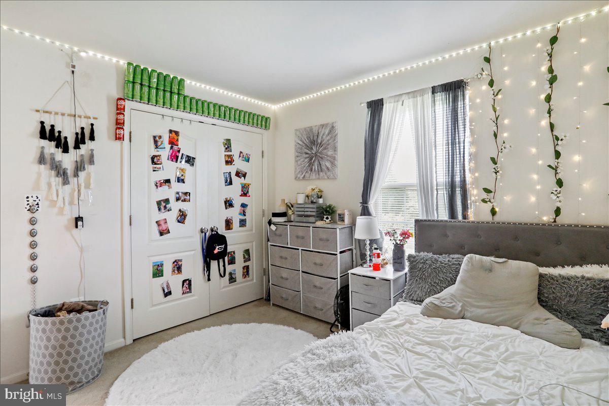 ELMWOOD FARM - Residential