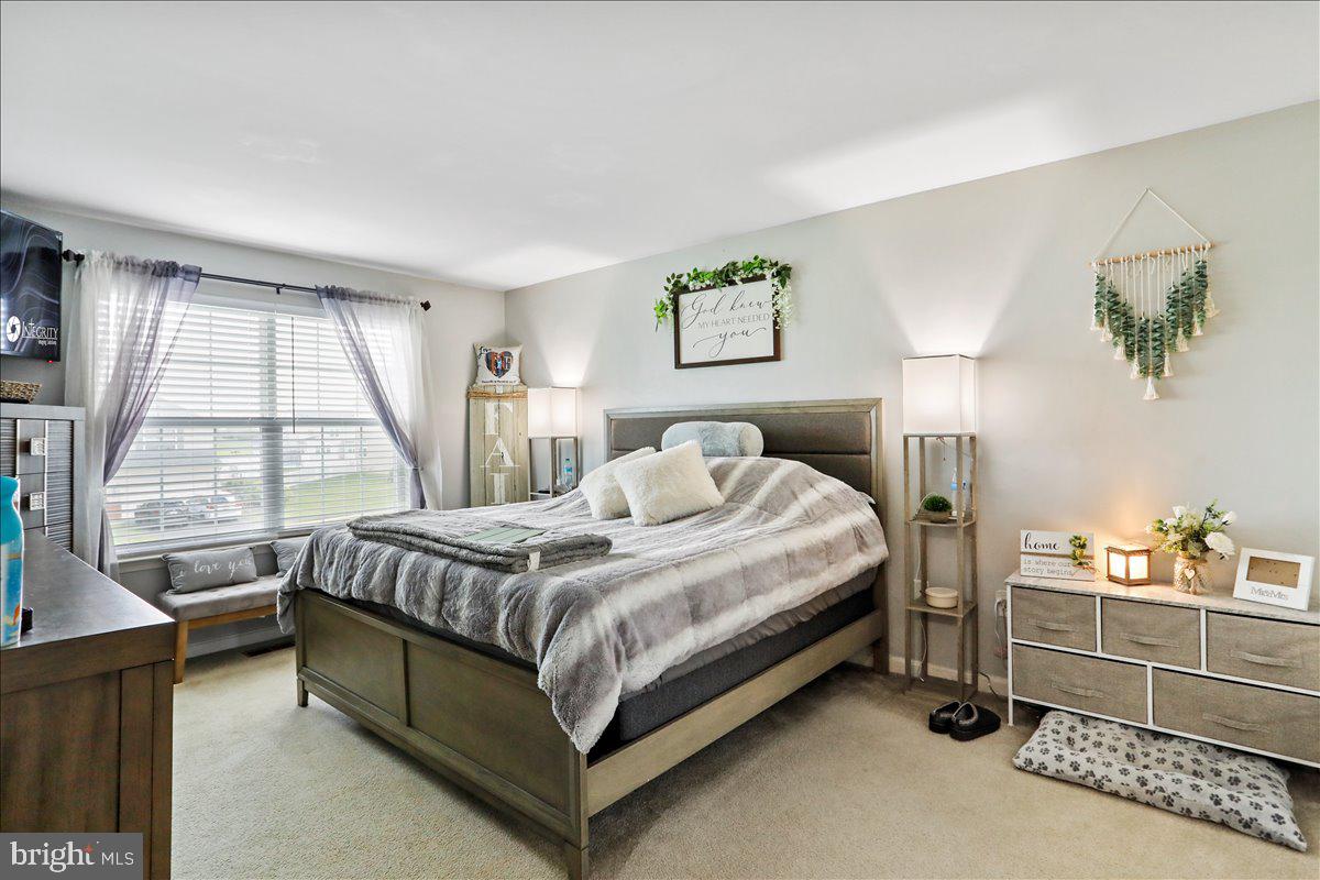 ELMWOOD FARM - Residential