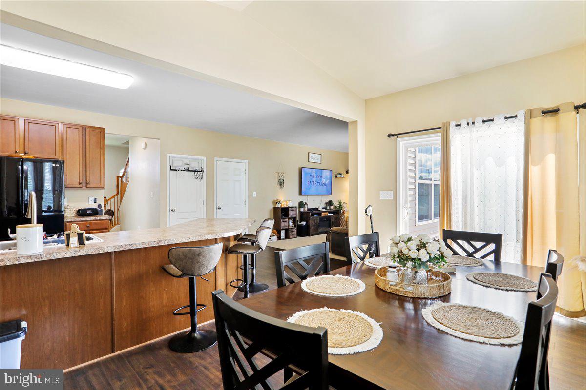 ELMWOOD FARM - Residential