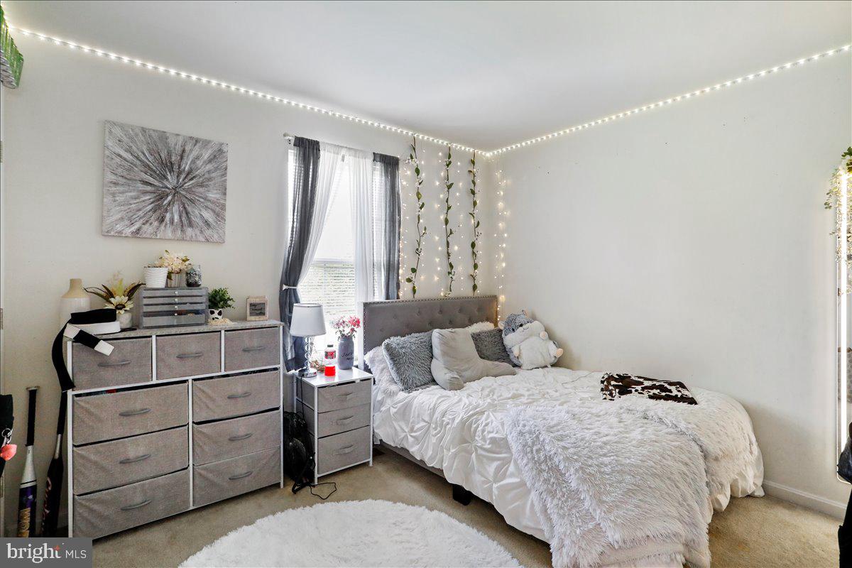 ELMWOOD FARM - Residential