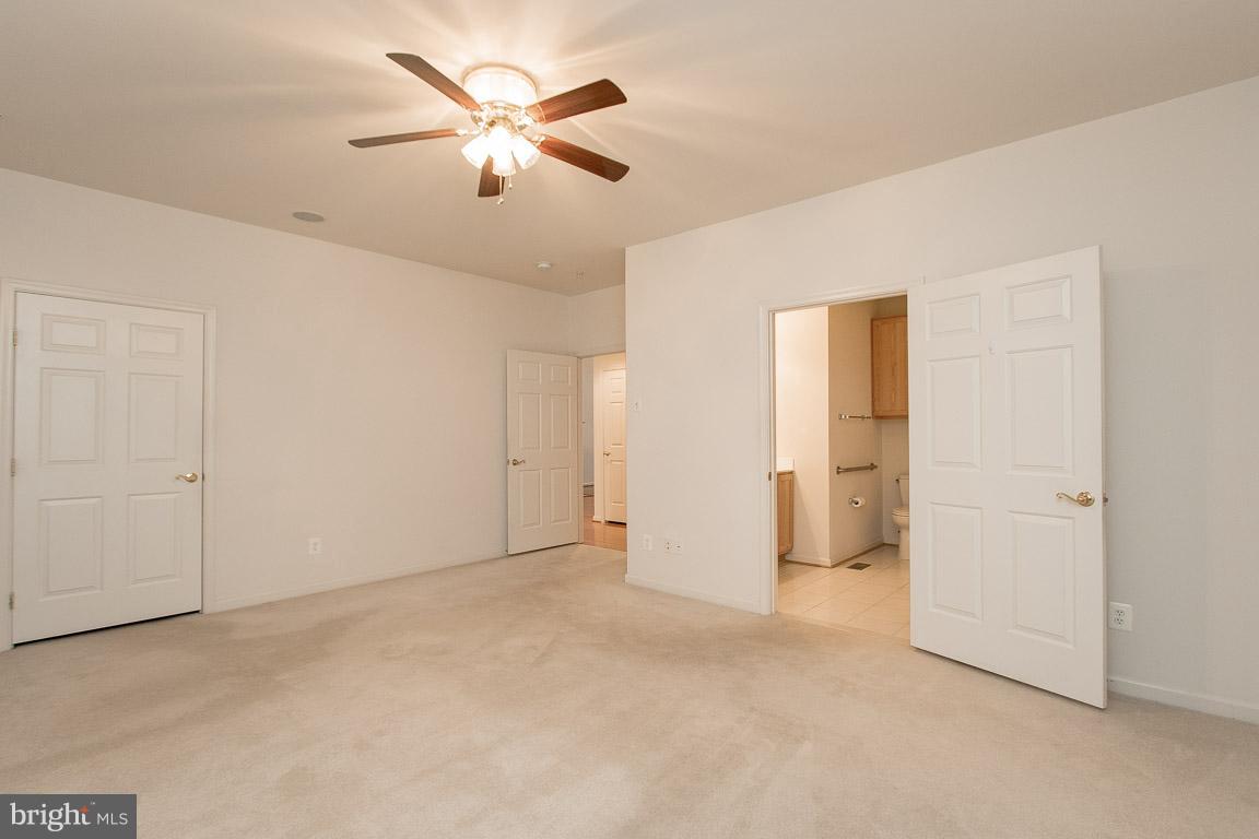 SUFFIELD MEADOWS - Residential