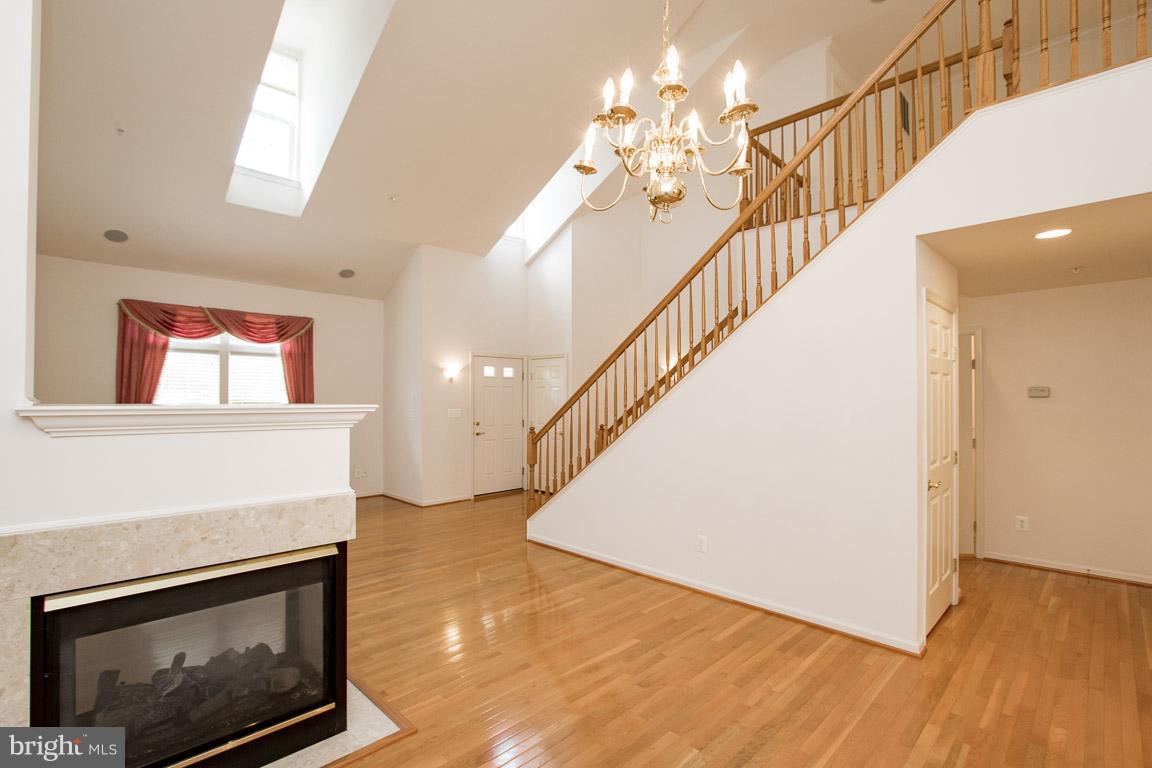 SUFFIELD MEADOWS - Residential