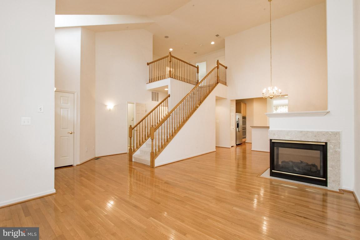 SUFFIELD MEADOWS - Residential