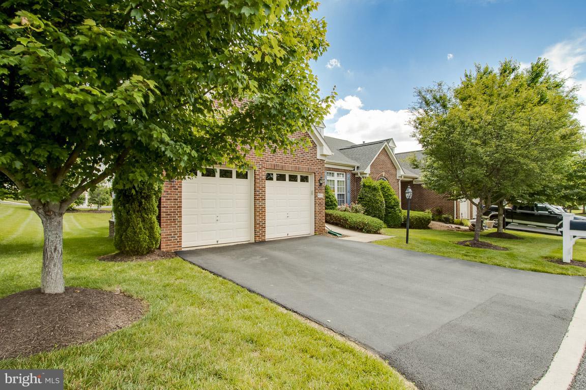 SUFFIELD MEADOWS - Residential