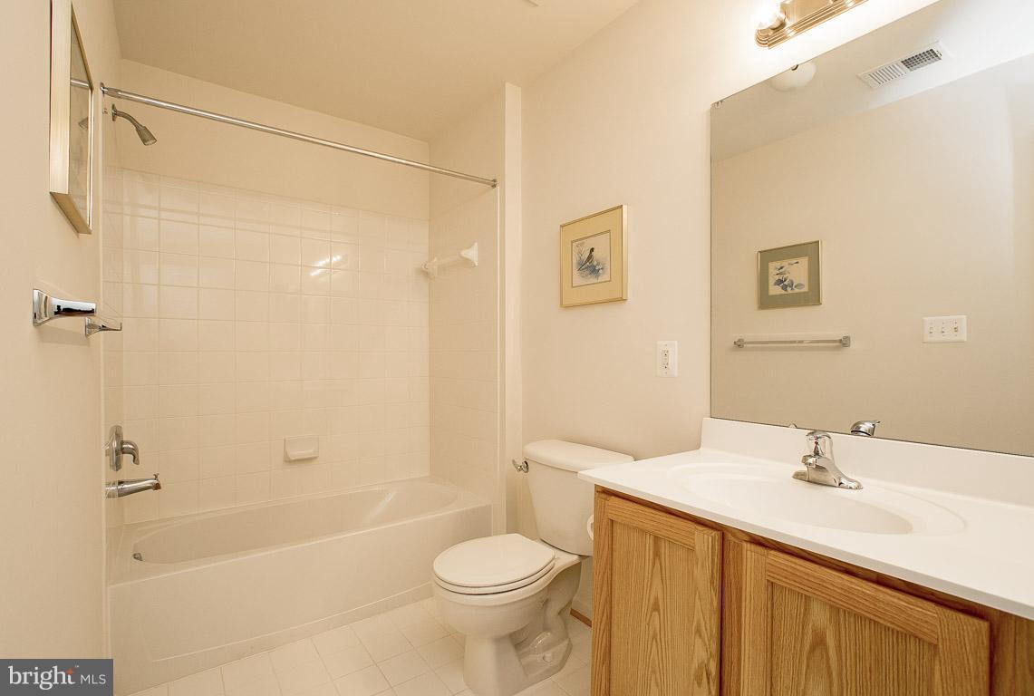 SUFFIELD MEADOWS - Residential