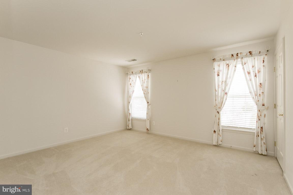 SUFFIELD MEADOWS - Residential