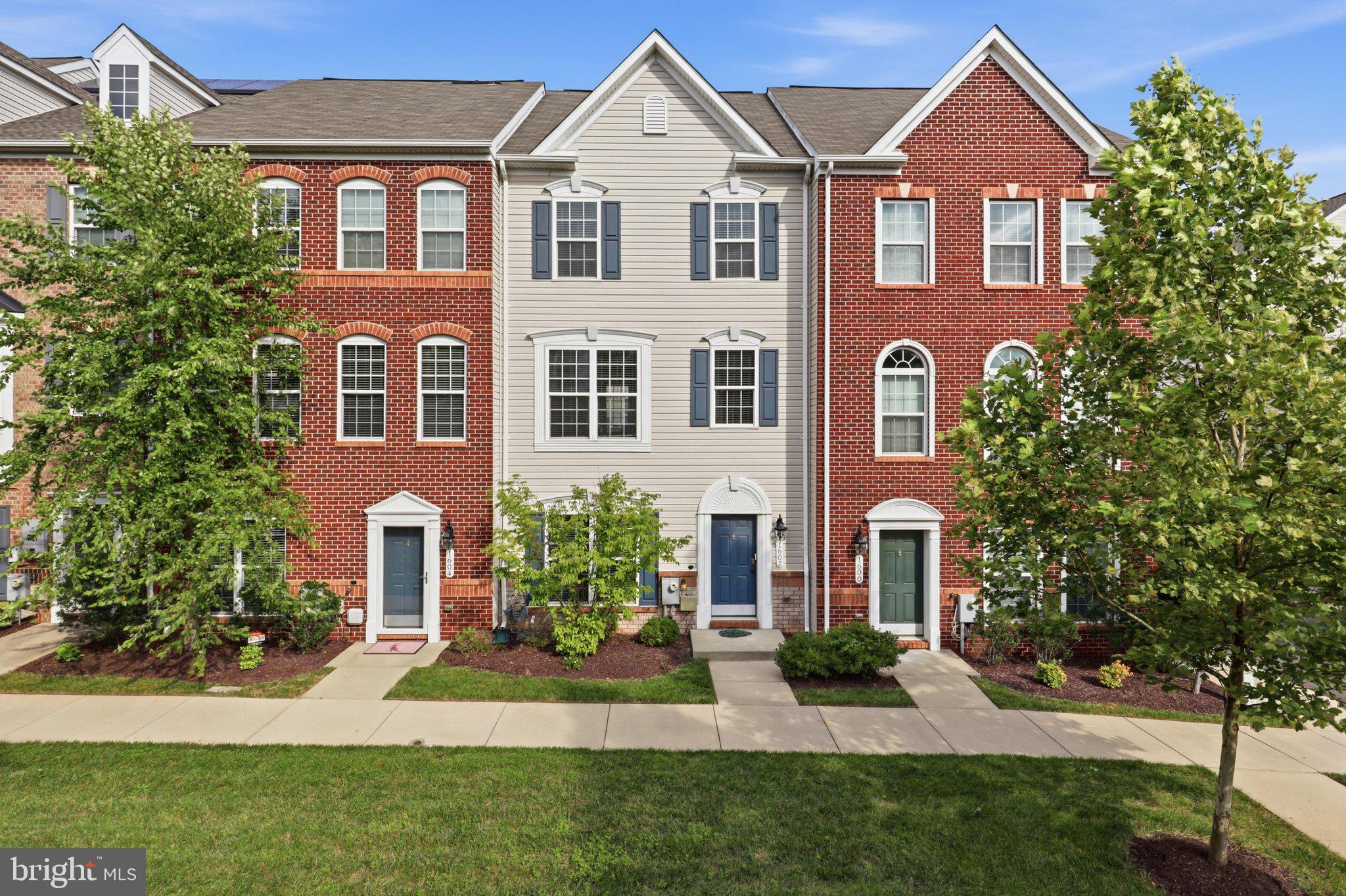 1602 WESBOURNE DRIVE