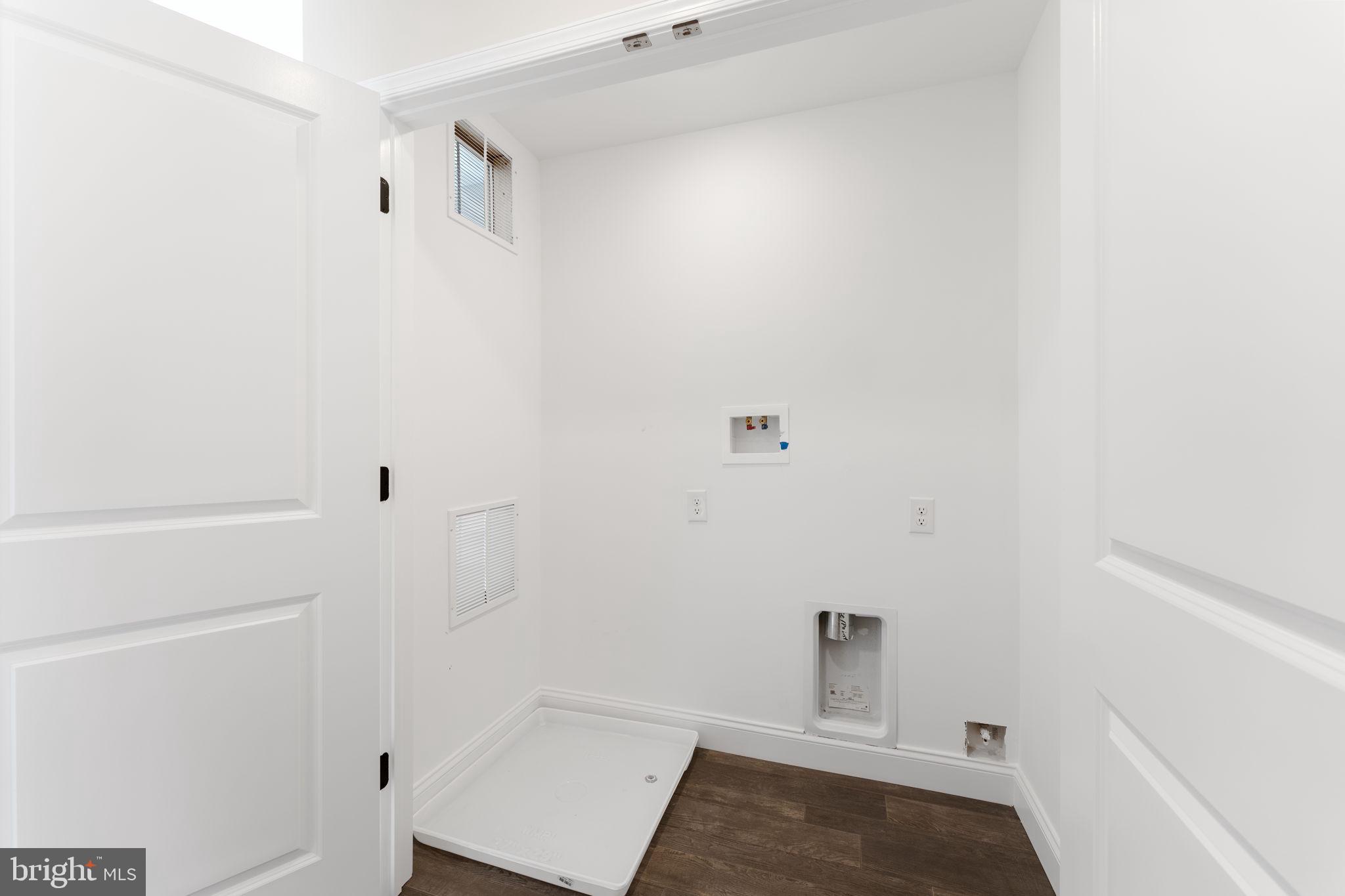 PERRY MILL - Residential