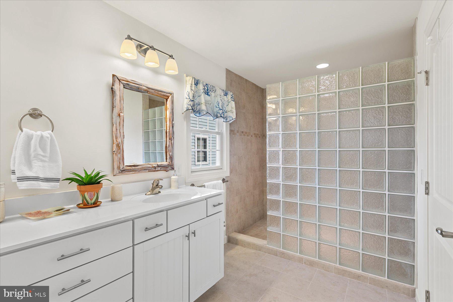 OCEAN MIST (3) - Residential